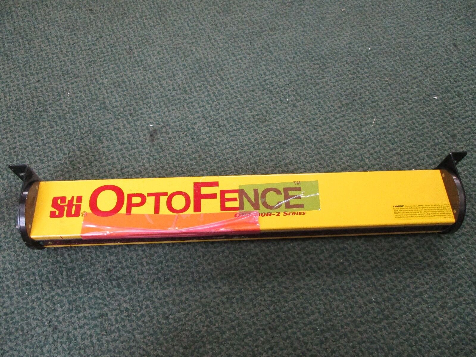 STI Optofence Light Curtain Transmitter & Receiver OF4124B-2 24" Range: 100FT