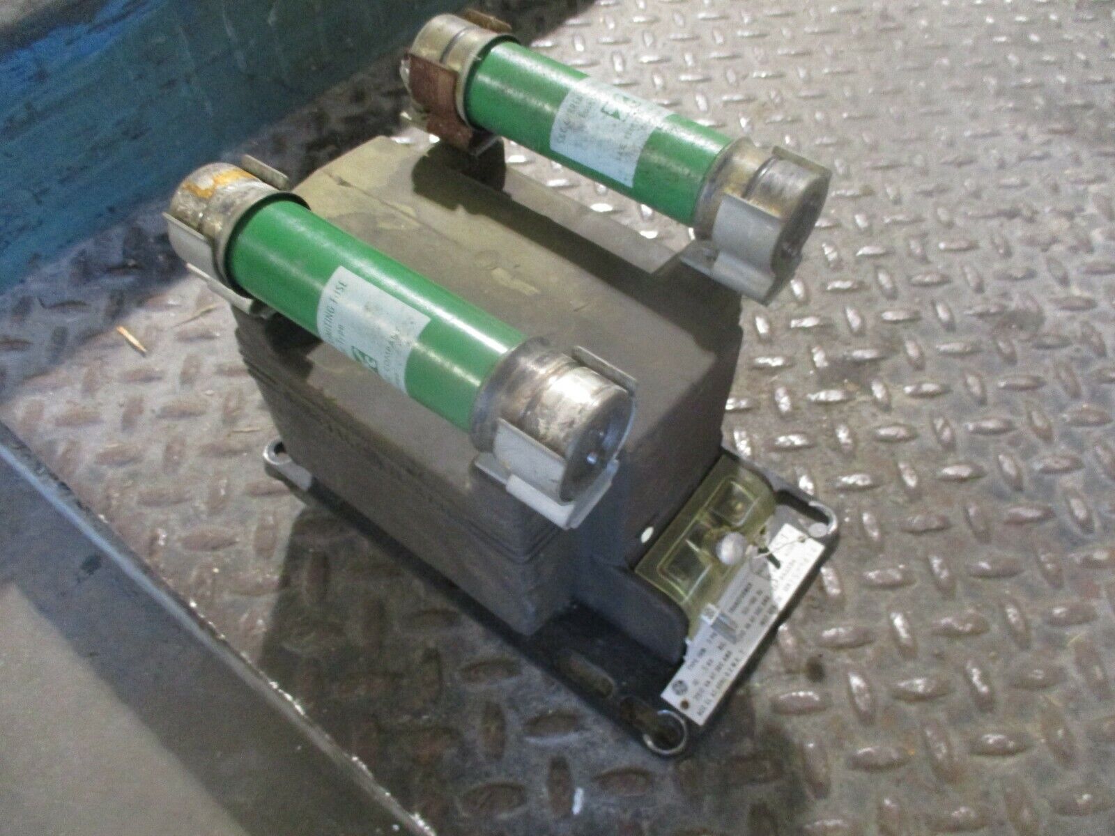 GE Type JVM-3 Potential Transformer 643X94 Ratio 35:1 Pri: 4200V 5KV 60KV BIL