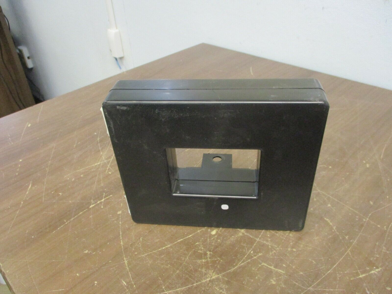 Cutler-Hammer Neutral Sensor 9253C03H09 Ratio 1600:1A 600V 10kV BIL Used