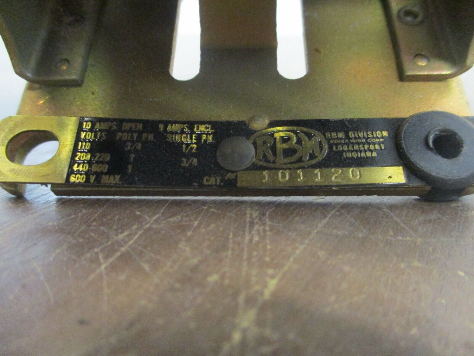 RBM Control Relay 101120 600V 10A 2P Used