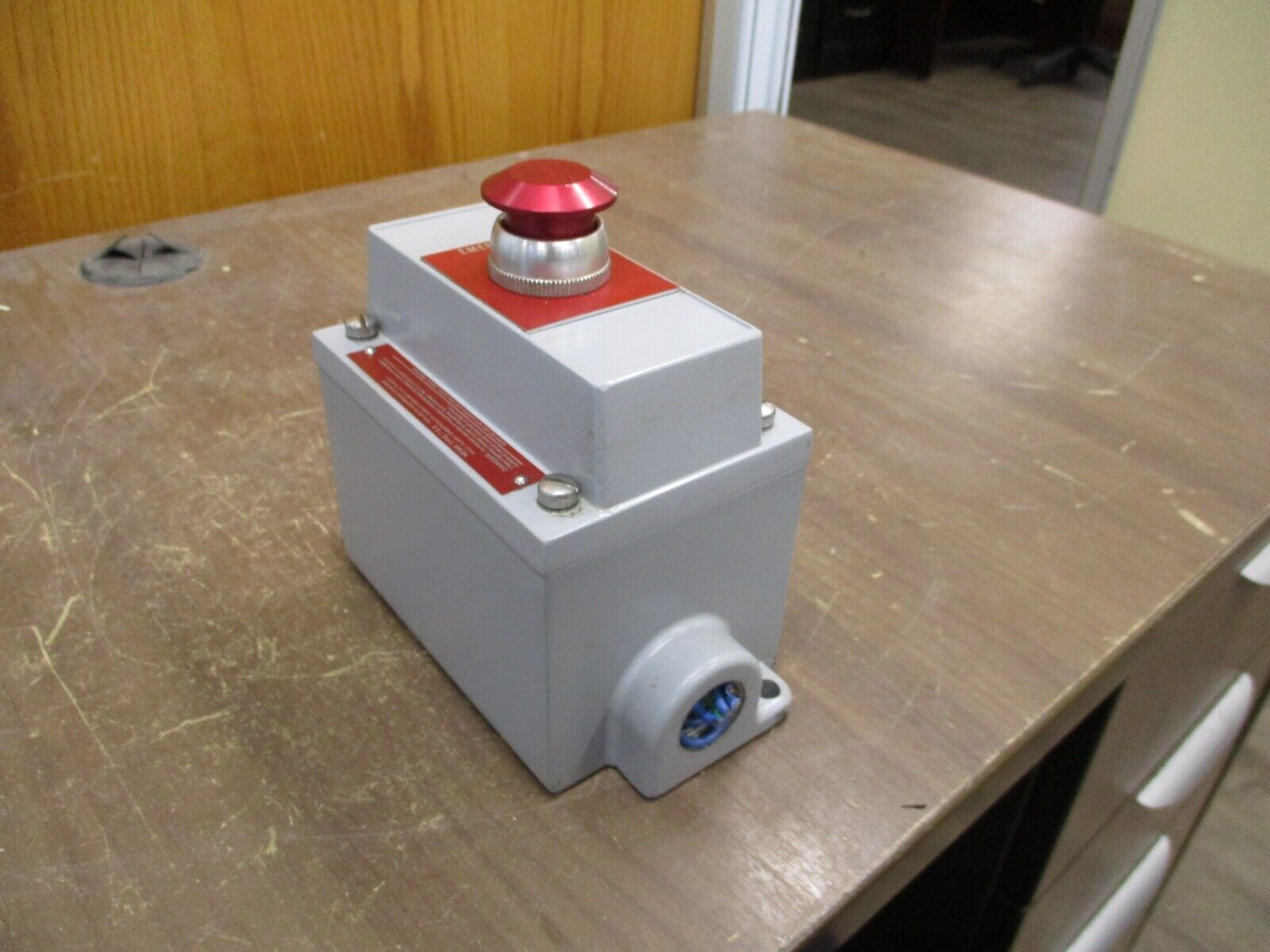 Allen-Bradley Push Button Station 800H-NP30 Ser. X Nema 7 & 9 Used