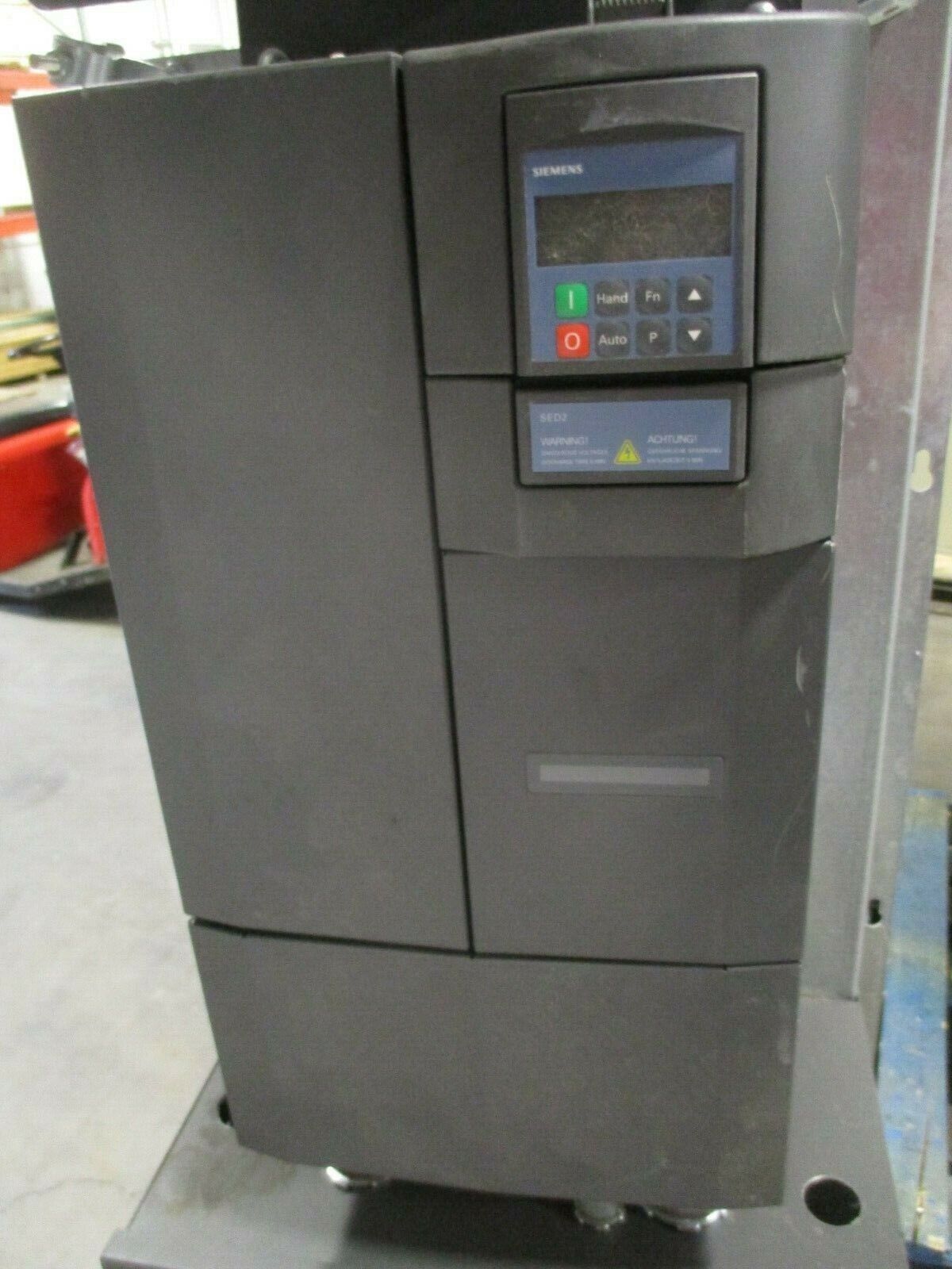 Siemens SED2 AC Drive VBA325.F133X SED2-18.5/32X 25HP Used