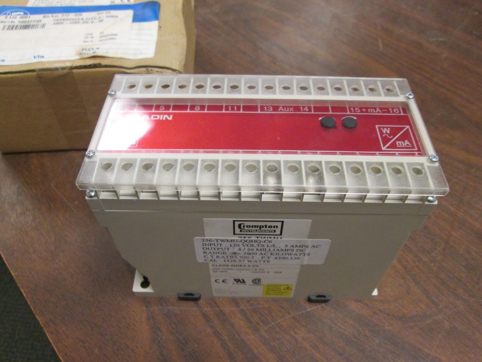 Crompton Paladin Transducer 256-TWMU-QQHQ-C6 Input: 120V 5A Output: 4/20mA DC
