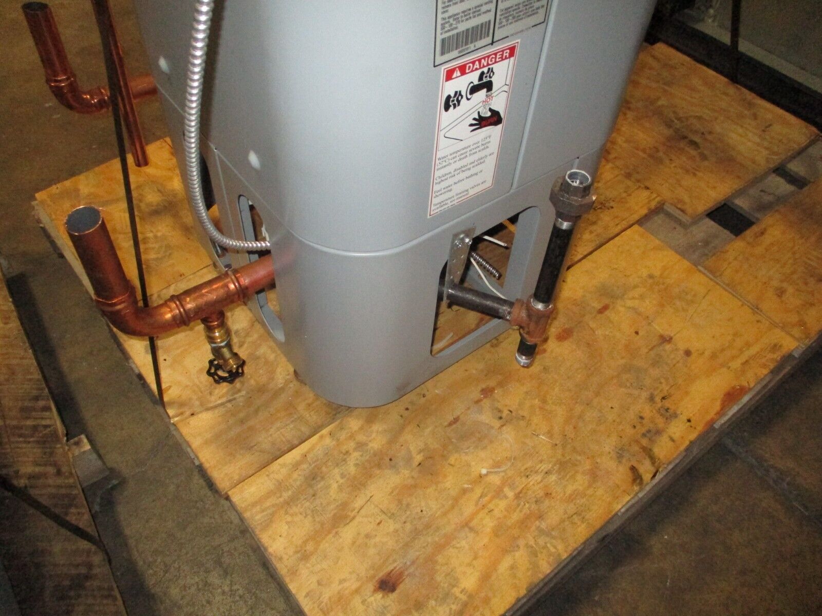 Weil-Mclain Ecotec Natural Gas Boiler ECO Tec 199-C Ser. 2 Input: 199,000 BTU
