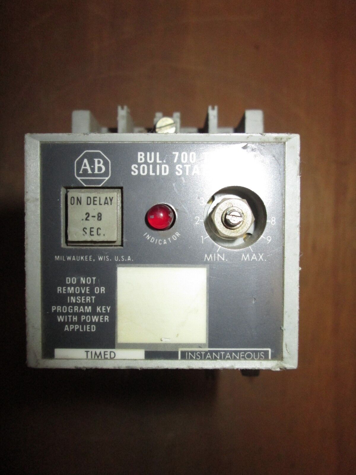 Allen-Bradley  Solid State Timer  700-RT00N000A1  Range 2-120 Sec  Used