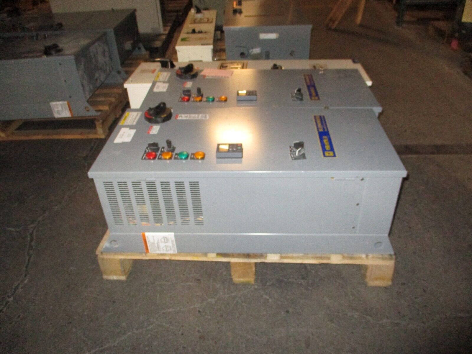 Square D EconoFlex Altivar AC Drive w/ Bypass 8839 58EGG4VY Ser. A 7.5HP 3Ph