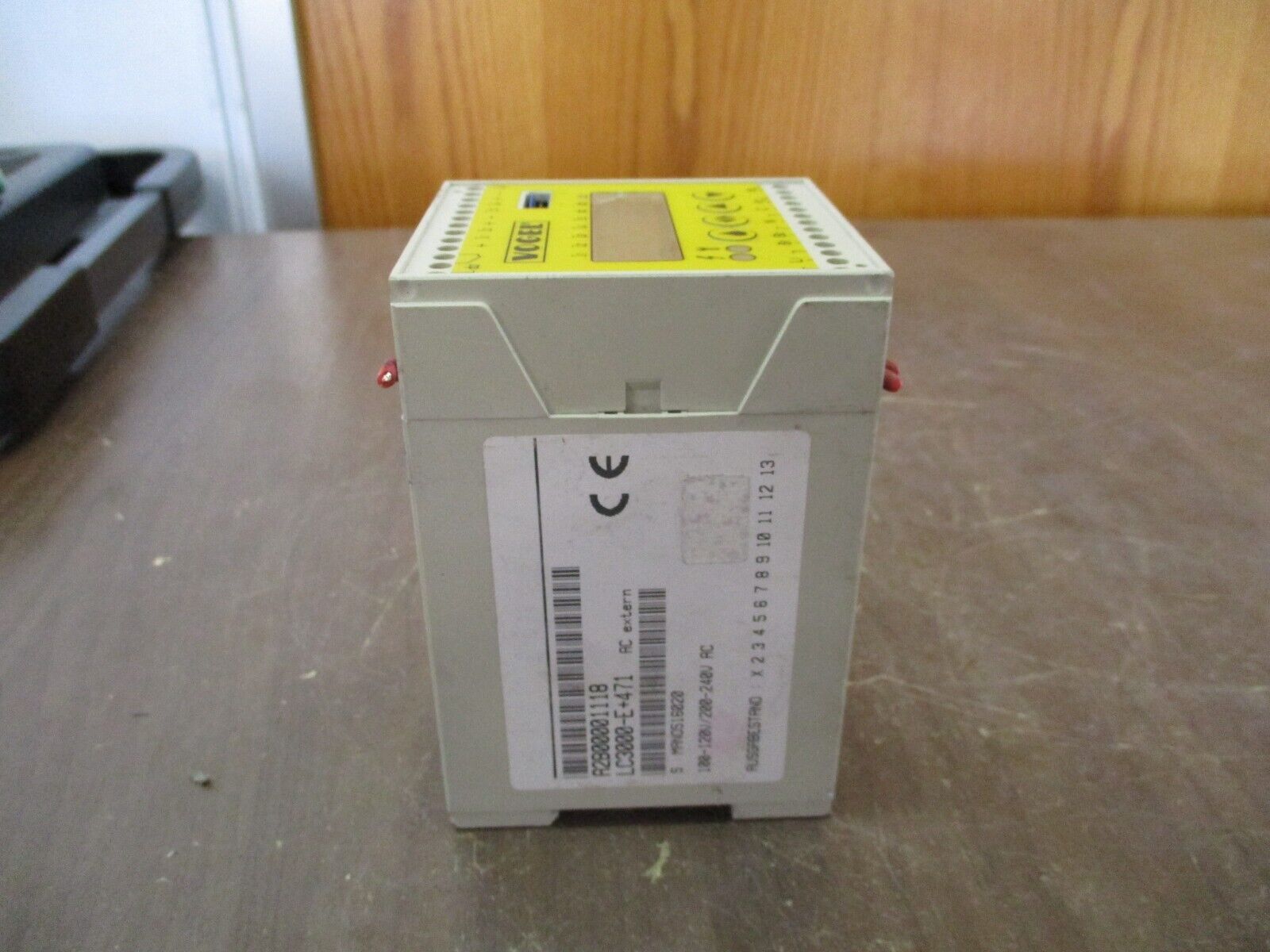 Vogel Universal Controller IGZ51-20-S9 *Scratched Screen* Used