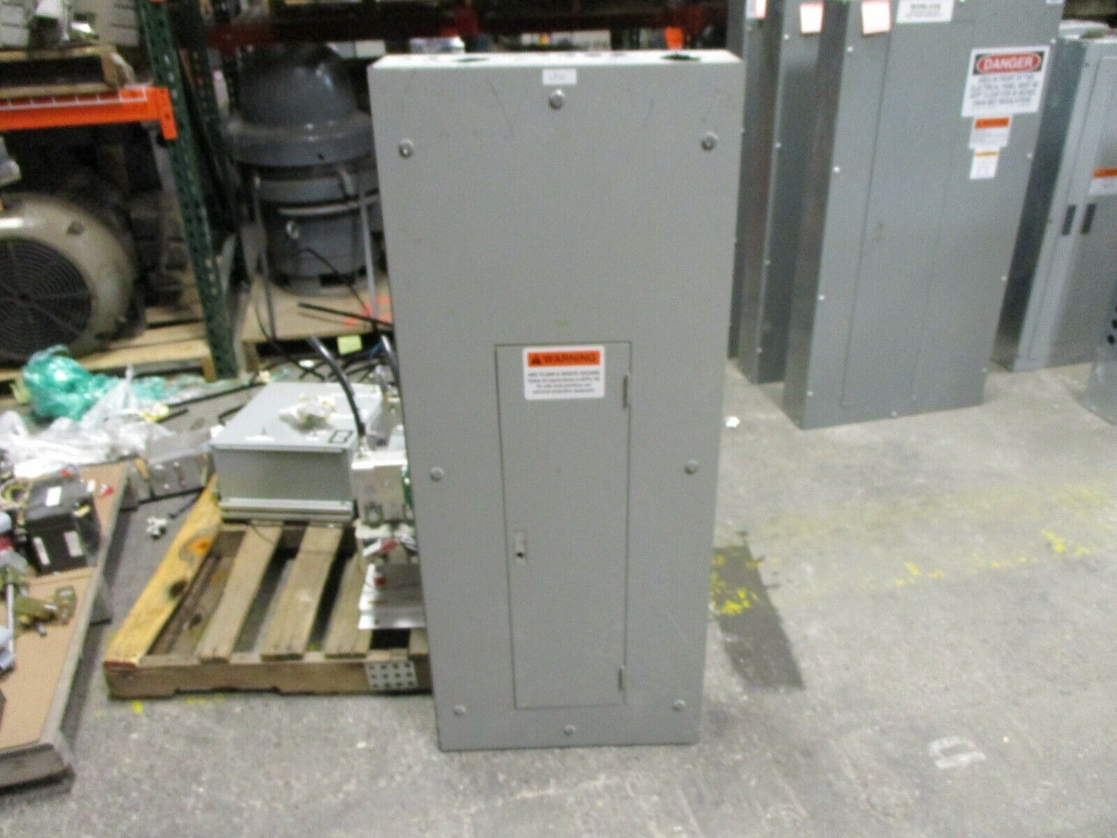 Westinghouse Main Breaker Circuit Breaker Panel MP-83420 225A Max 120/208 3Ph 4W