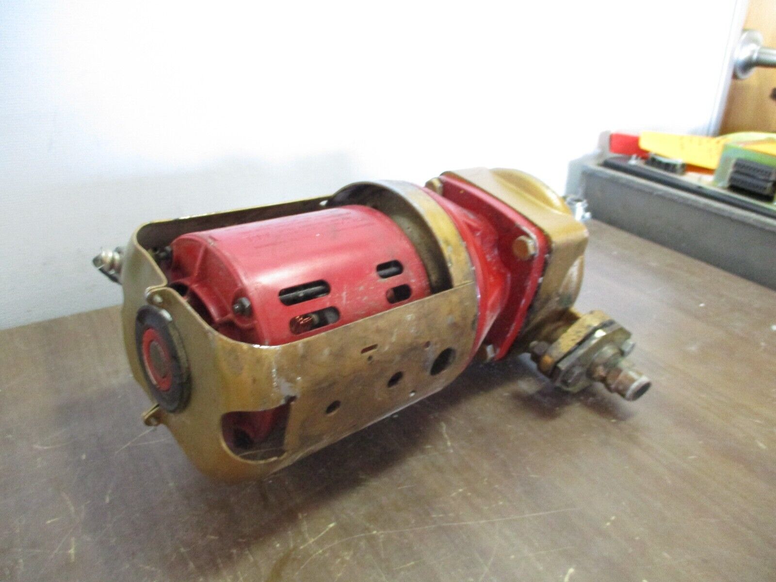 Bell & Gossett Bronze Circulator Pump P00230 1/6HP 1725RPM Used