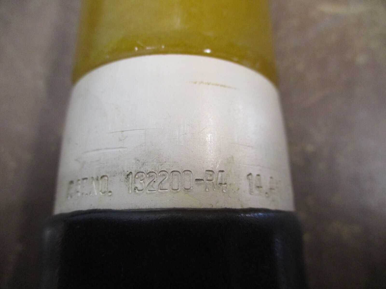 S&C SM-5 Fuse Refill Unit 132200-R4 125E 14.4kV Used