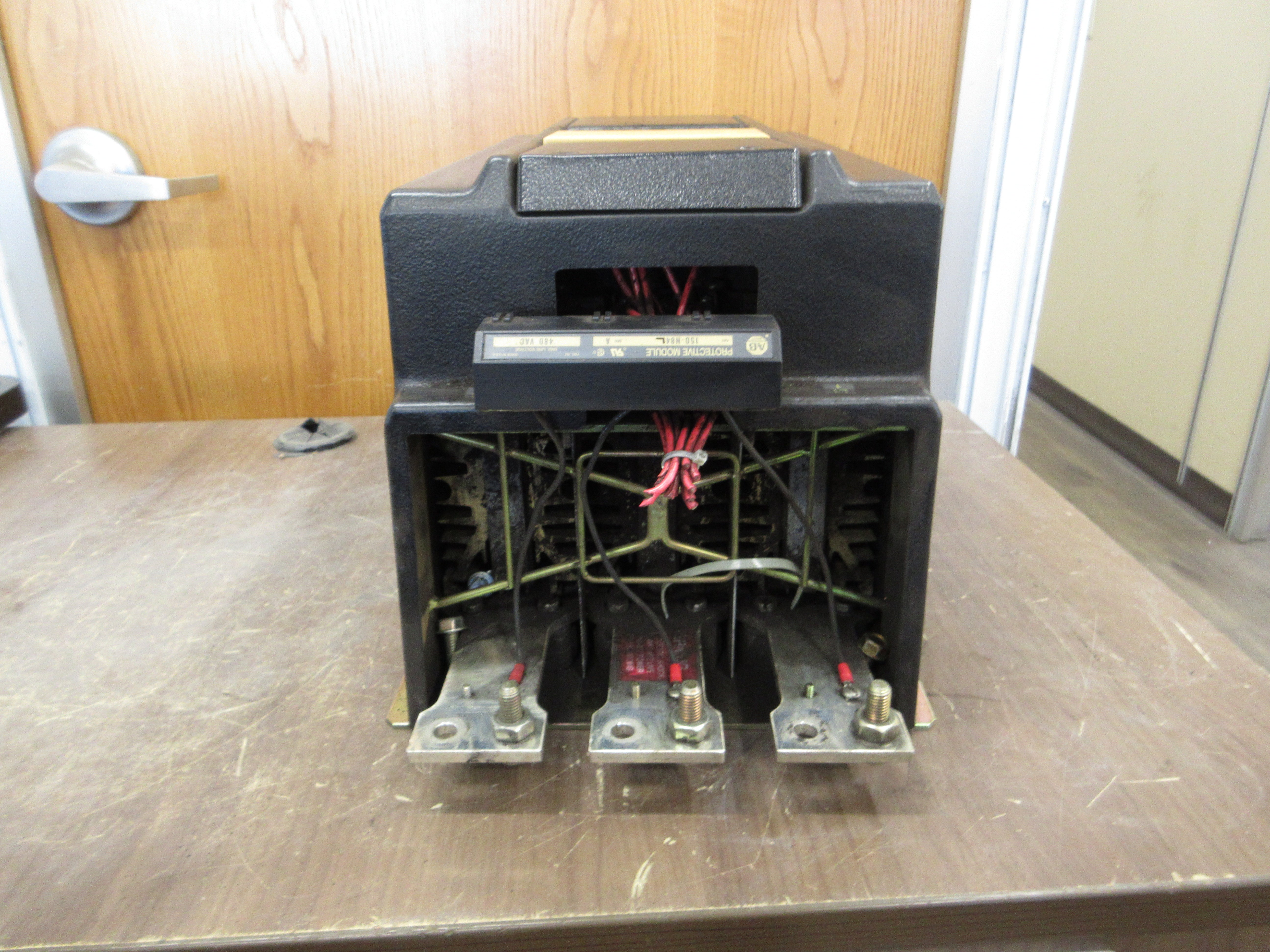 Allen-Bradley SMC Plus Soft Start 150-A360NBD Ser. B 300HP 208-480V 3Ph 47-63Hz