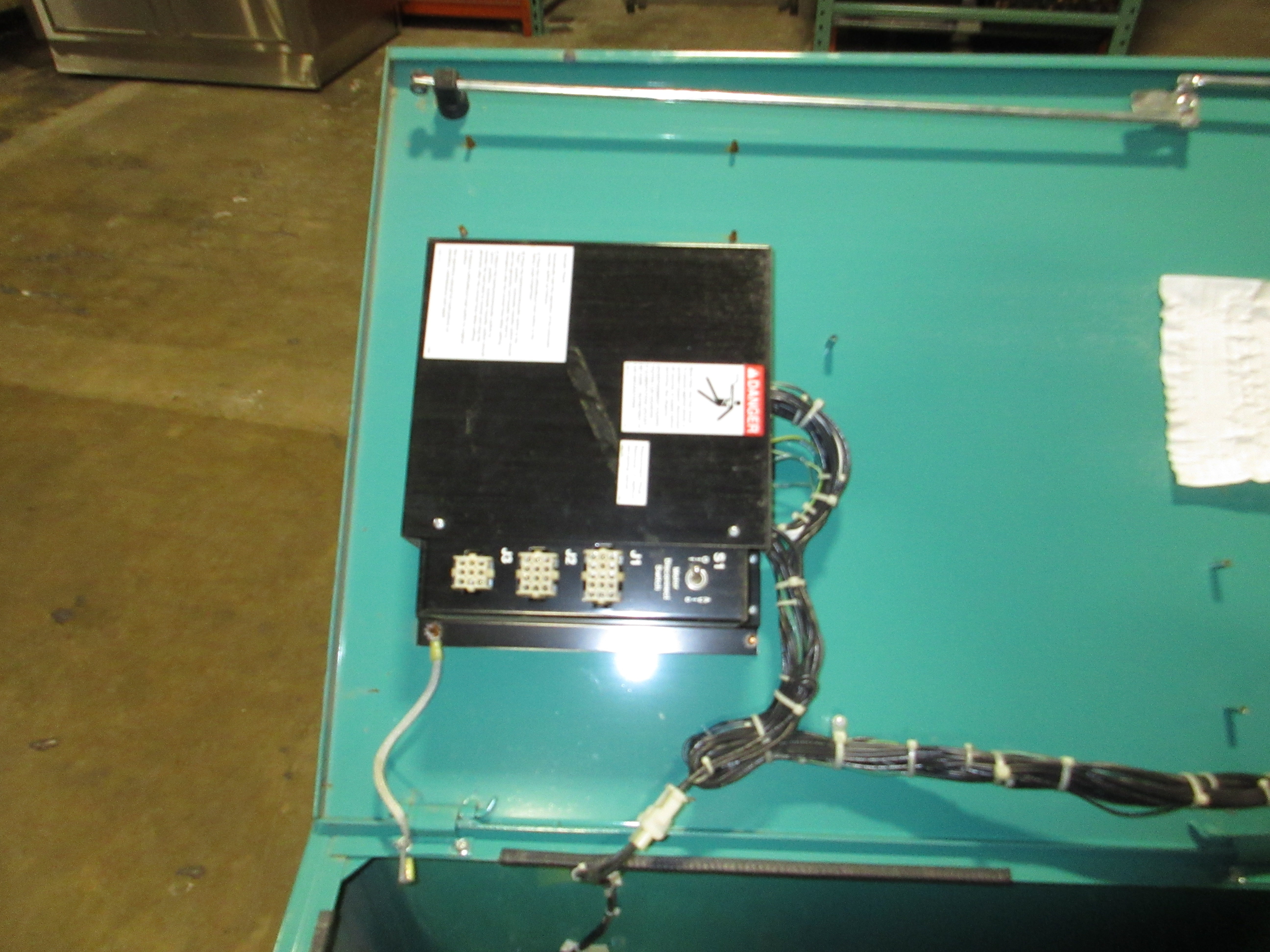 Onan Automatic Transfer Switch OT 600 600A 208V 60Hz 4P Used