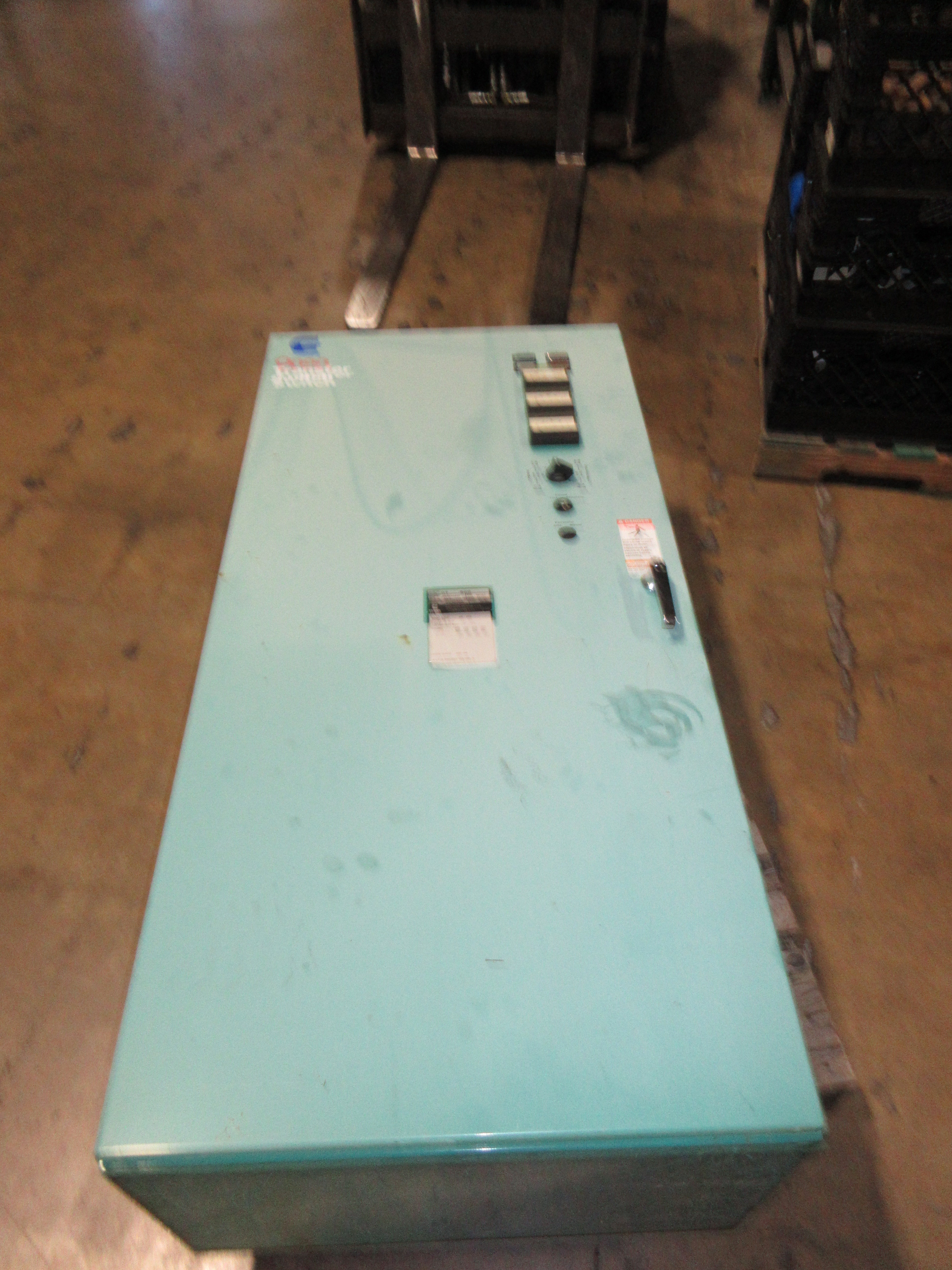 Onan Automatic Transfer Switch OT 600 600A 208V 60Hz 4P Used