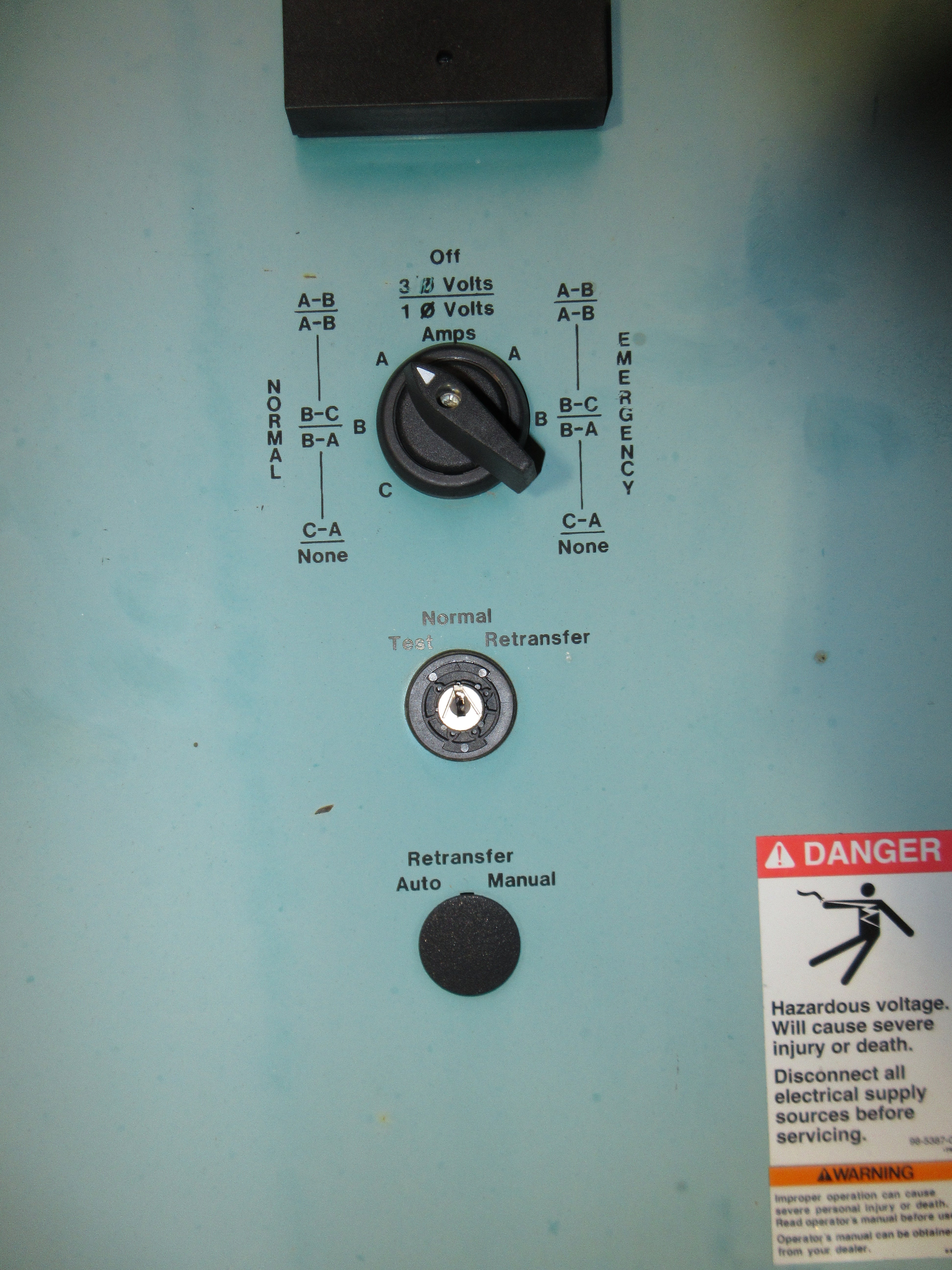 Onan Automatic Transfer Switch OT 600 600A 208V 60Hz 4P Used