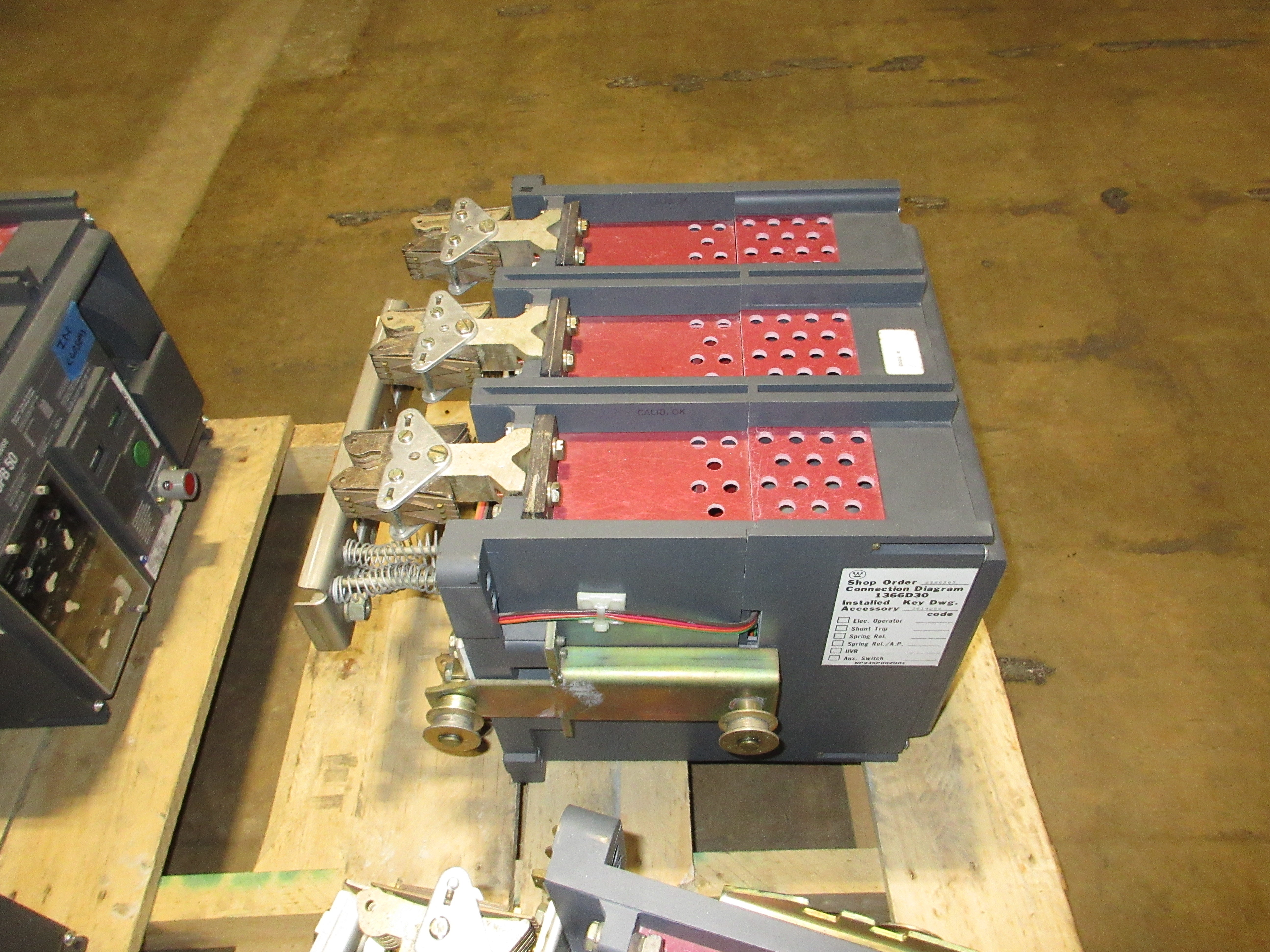 Westinghouse Circuit Breaker SPB 50 800A Frame 400A Plug 3P 50/60Hz Used