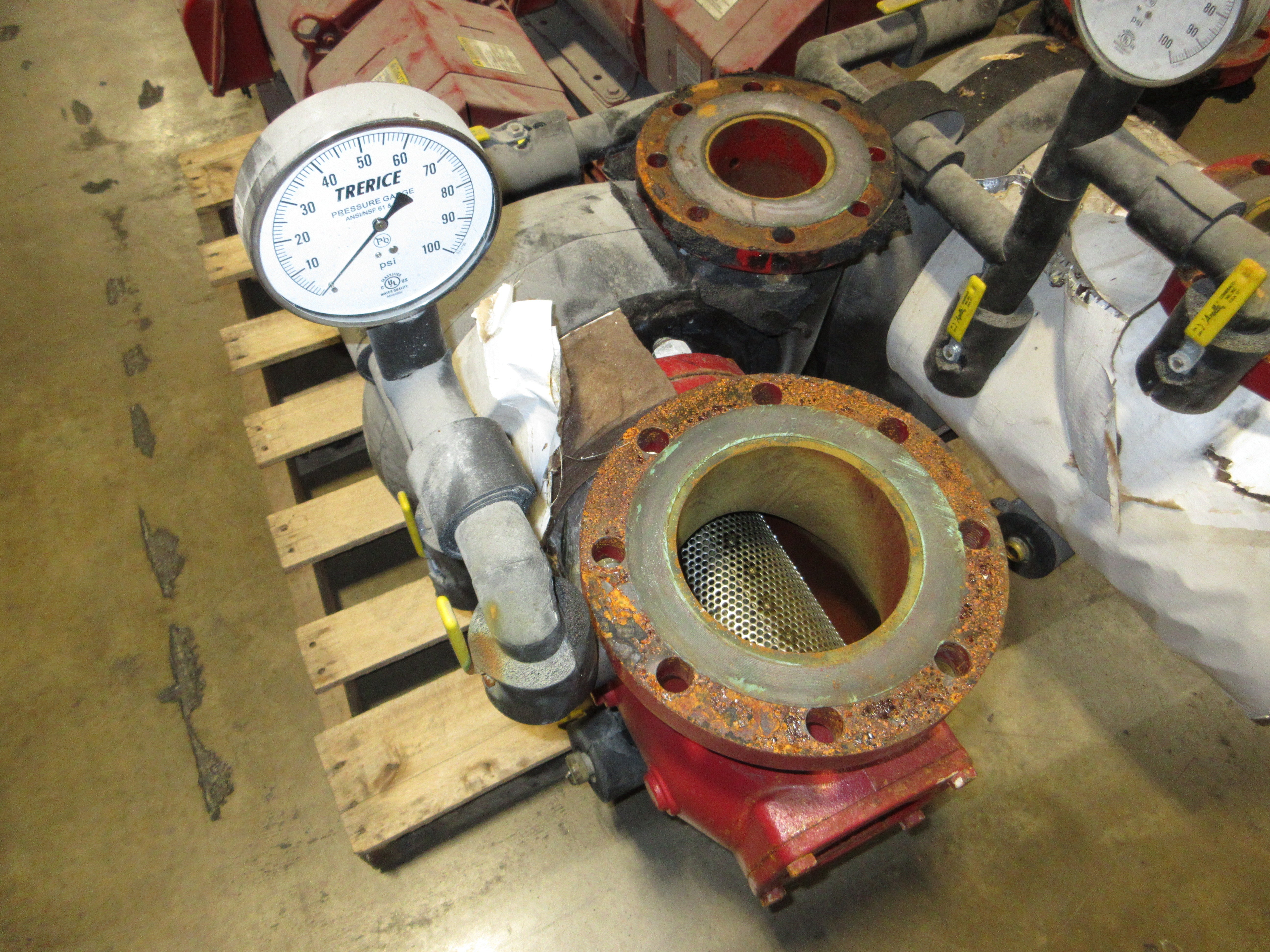 Bell & Gossett e-1510 Pump e-1510 SSF 9 4BD 15HP 1800RPM 700GPM 60FT Head Used