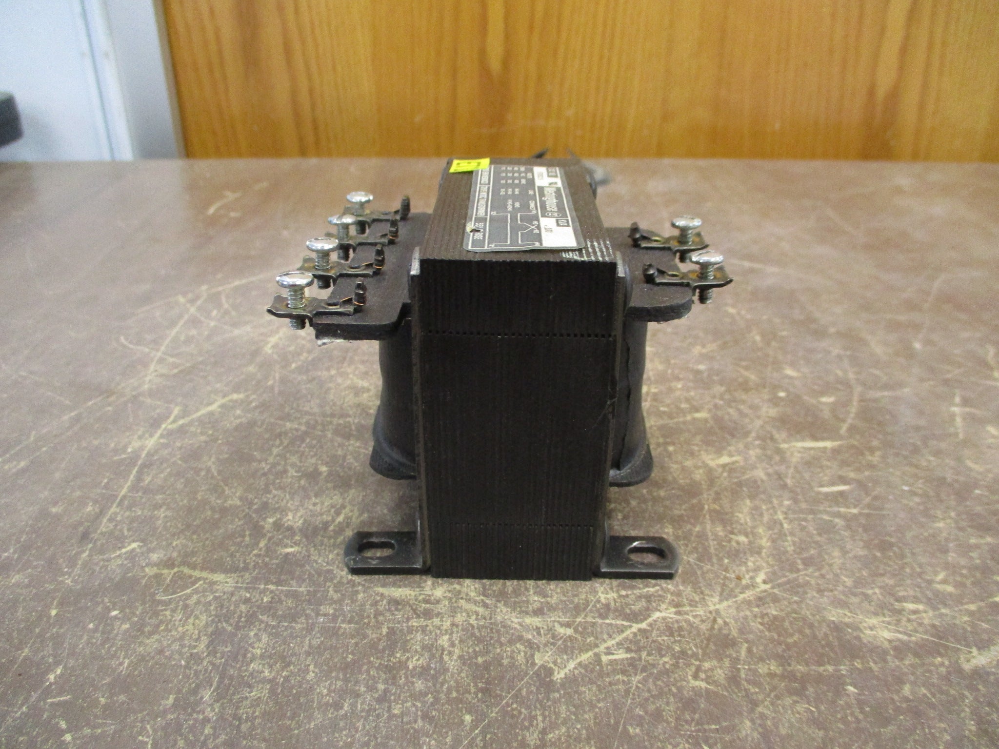 Westinghouse Type MTC Transformer 1F0892 S Pri: 240/480V Sec: 120V 0.100kVA Used