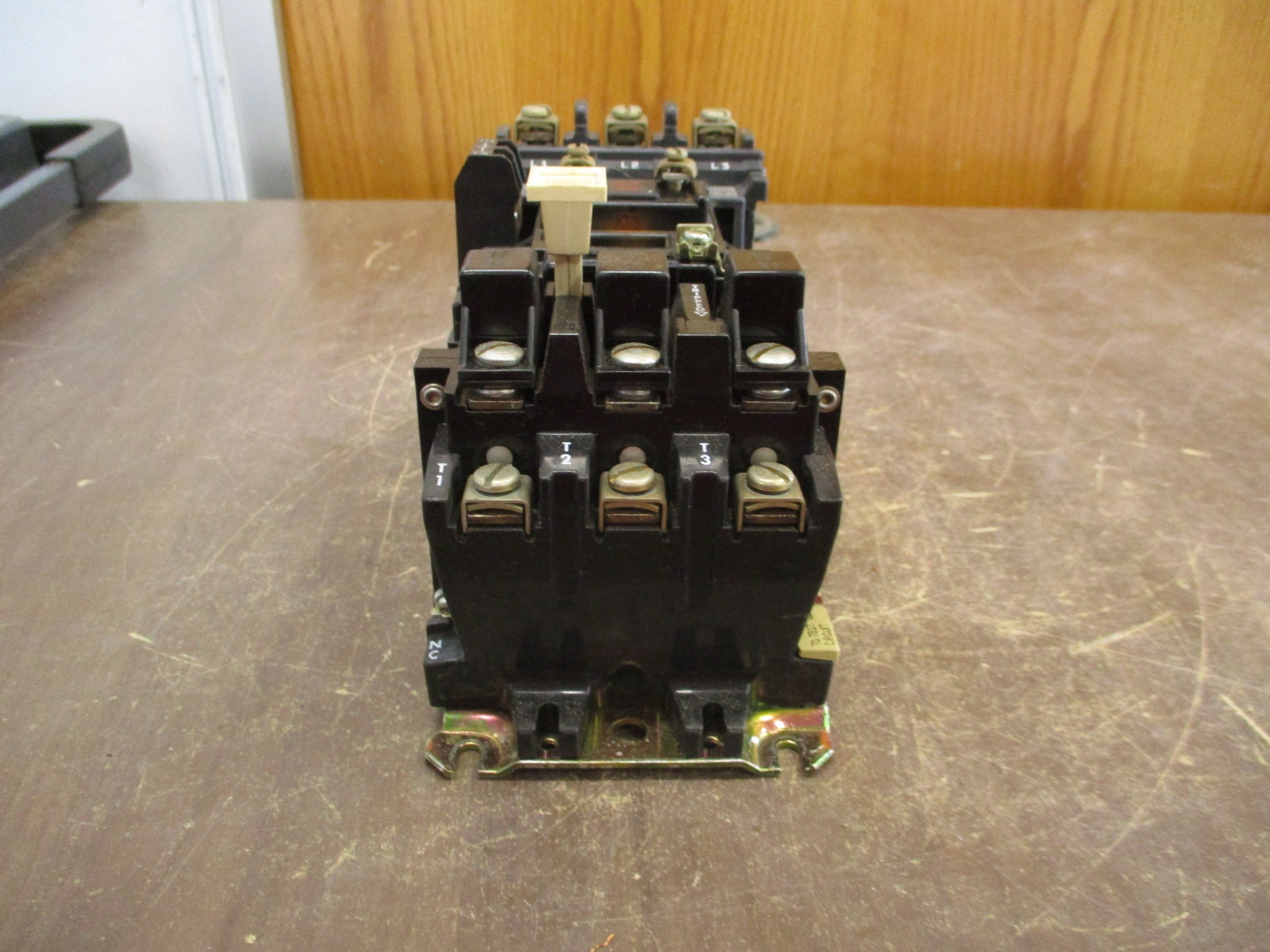 Allen-Bradley Starter 509-AOD 115-120V Coil Size 0 600V w/ (1) Aux Contact Used