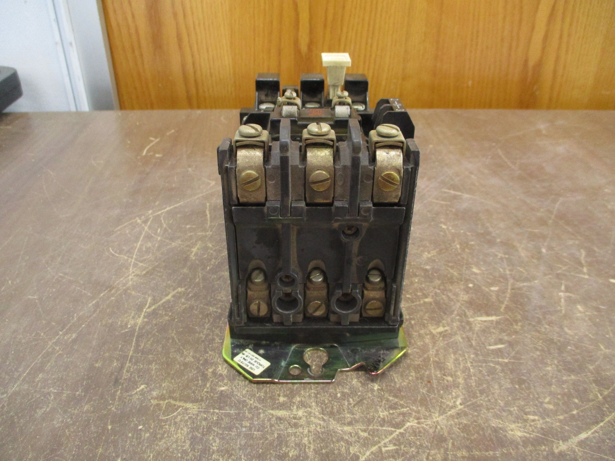 Allen-Bradley Starter 509-AOD 115-120V Coil Size 0 600V w/ (1) Aux Contact Used