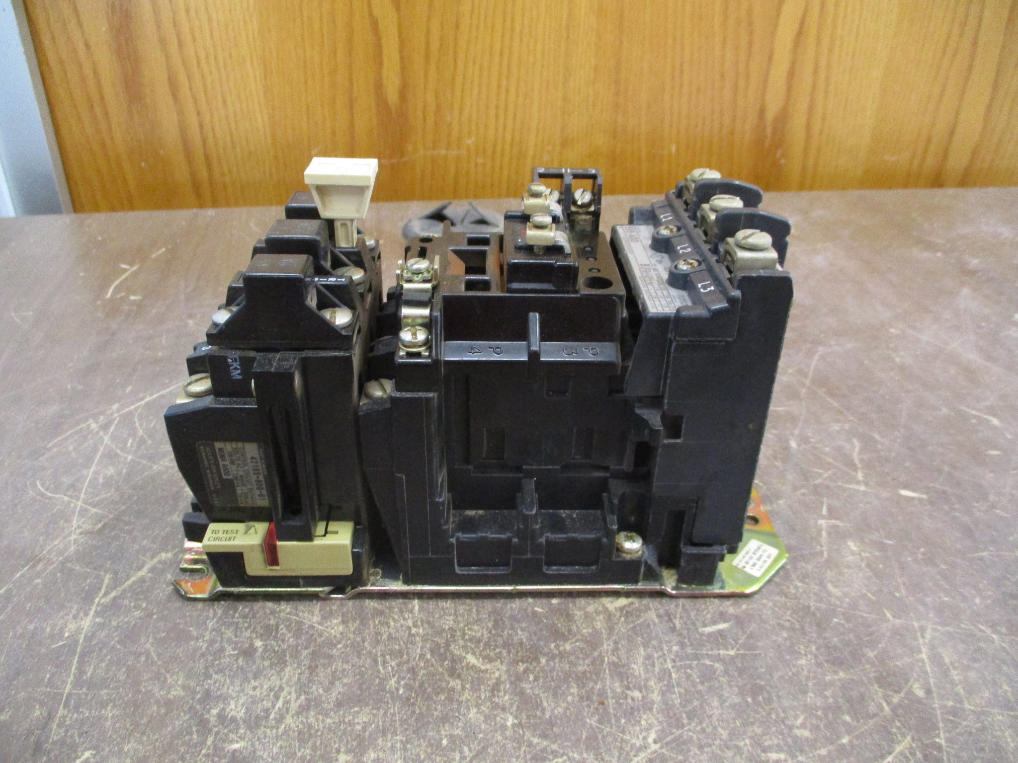 Allen-Bradley Starter 509-AOD 115-120V Coil Size 0 600V w/ (1) Aux Contact Used
