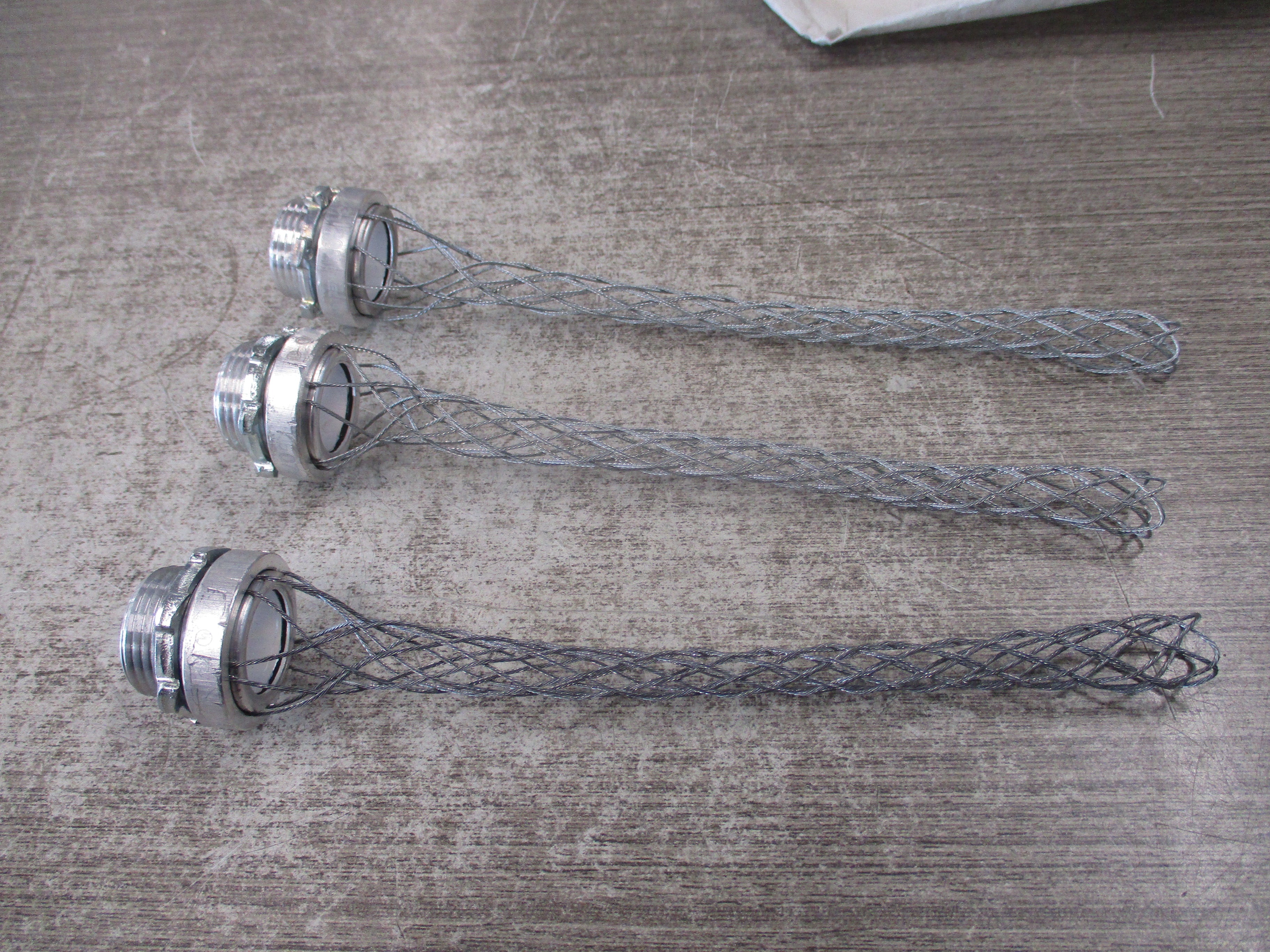 Kellems Strain Relief Grip 073-03-1203 0.54-0.73 *Lot of 3*  *No Gasket* Used