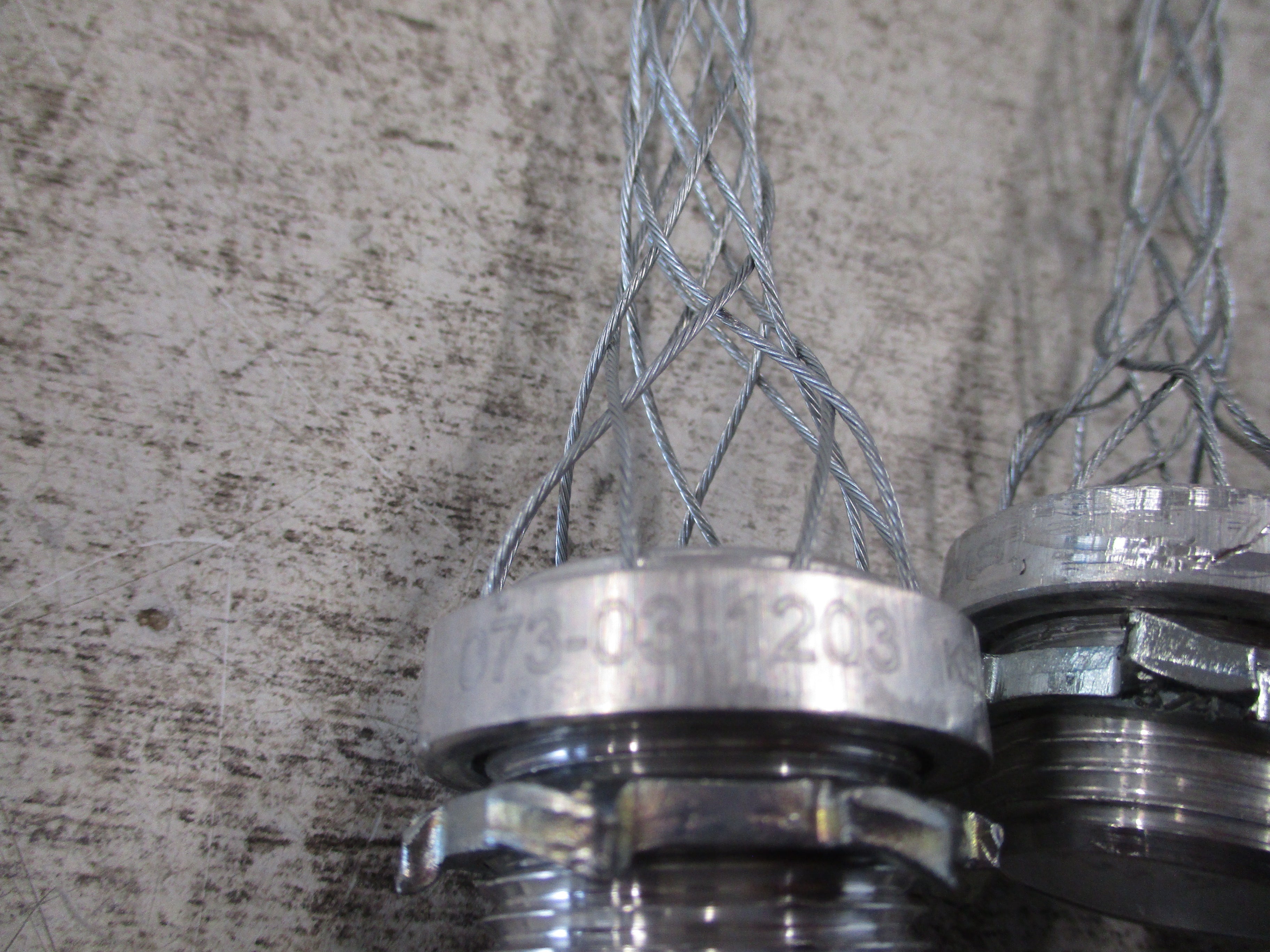 Kellems Strain Relief Grip 073-03-1203 0.54-0.73 *Lot of 3*  *No Gasket* Used