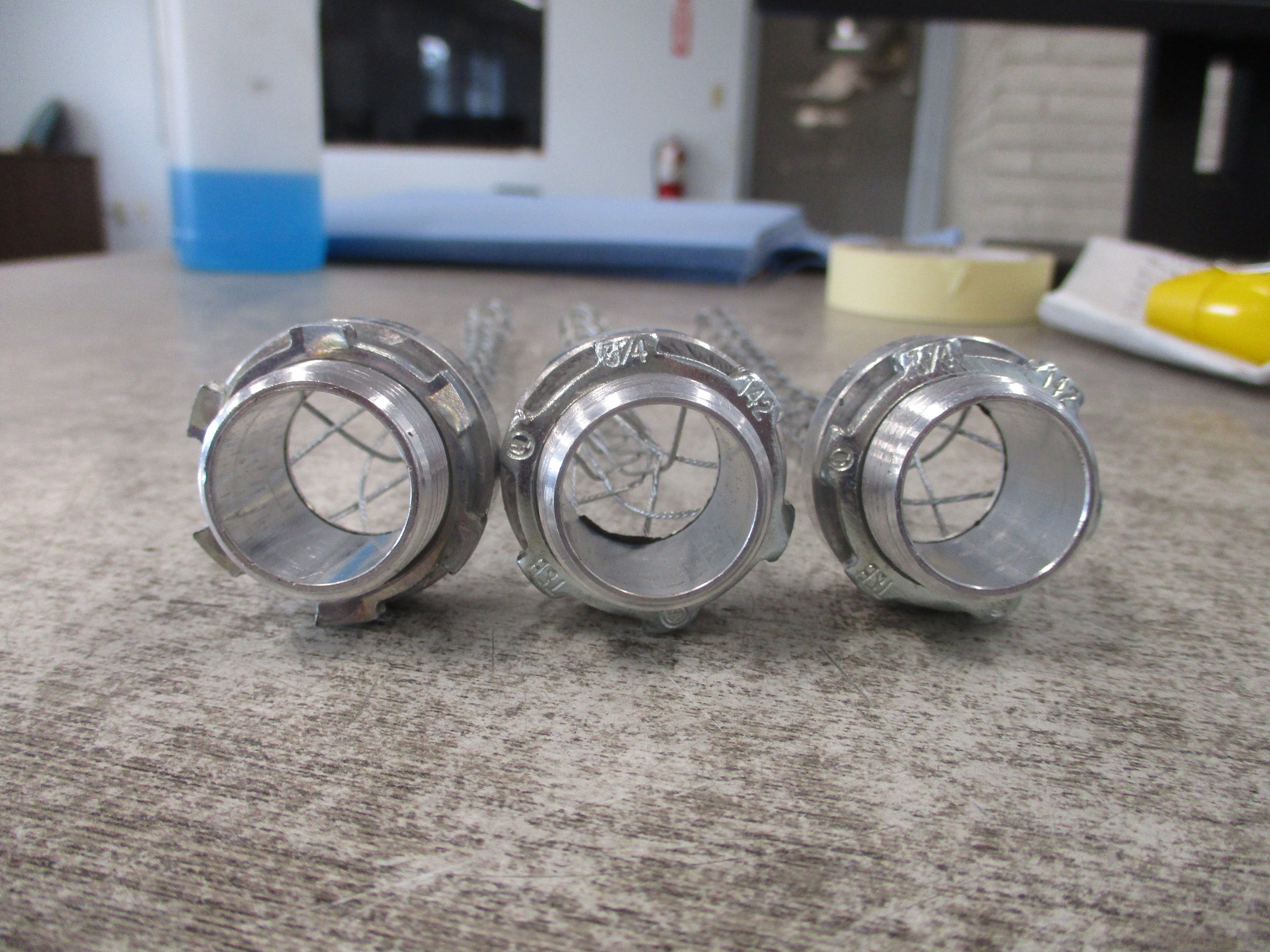 Kellems Strain Relief Grip 073-03-1203 0.54-0.73 *Lot of 3*  *No Gasket* Used