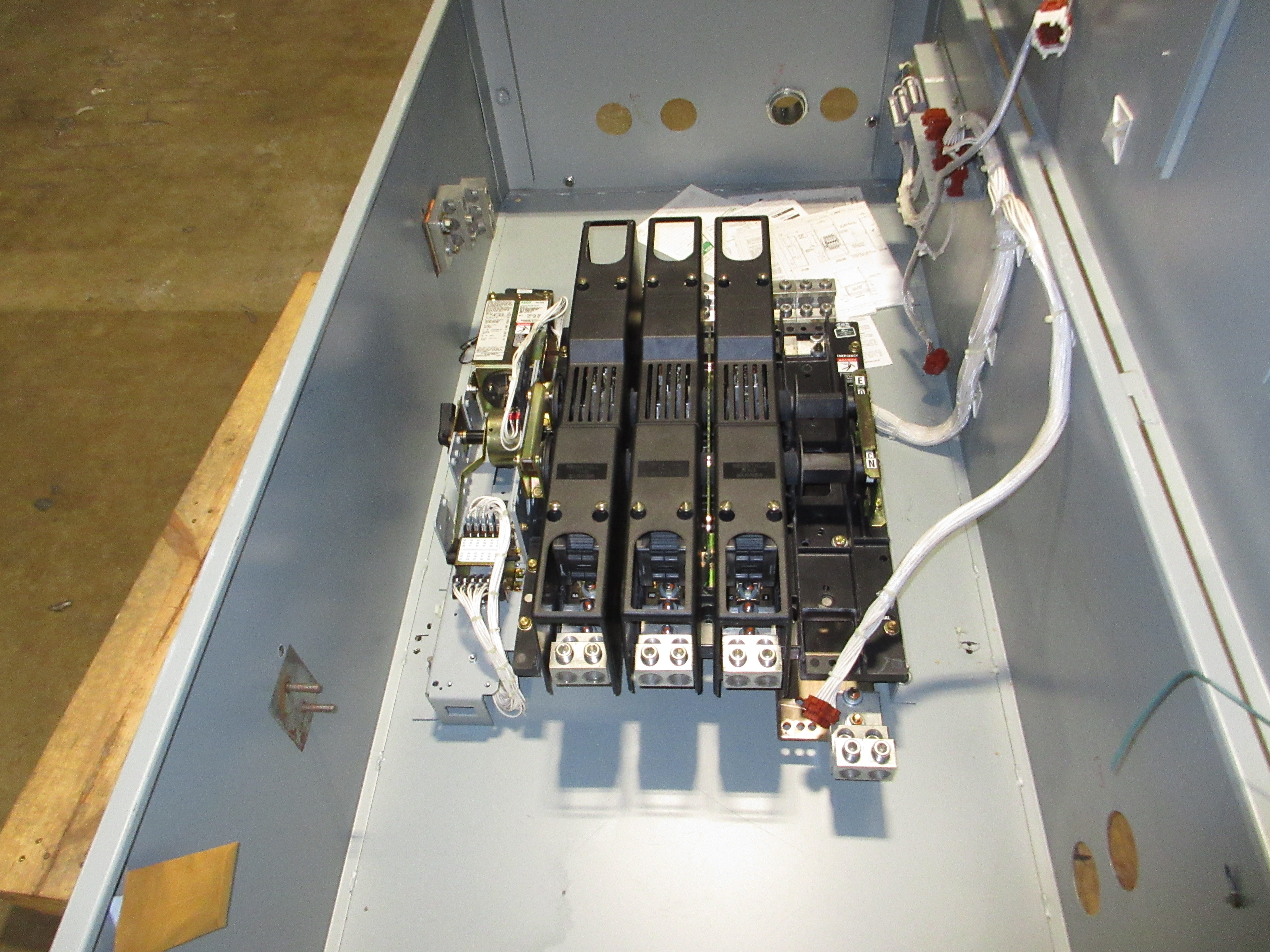 Asco 7000 Series Automatic Transfer Switch H07ATSA30800C50C 800A 208V 60Hz 3Ph