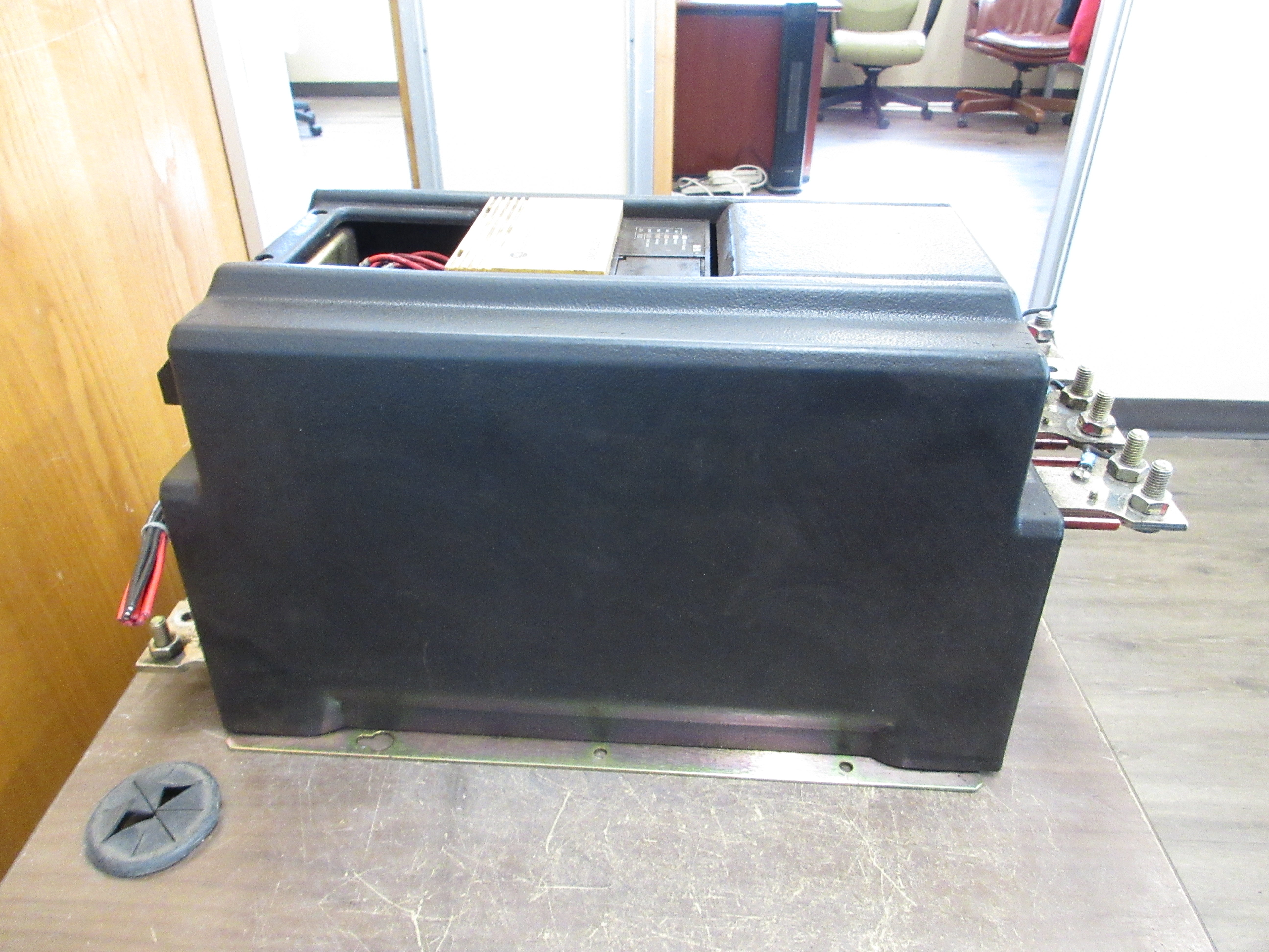 Allen-Bradley SMC Plus Soft Start 150-A240NBD Ser. B 200HP 208-480V 3Ph Used