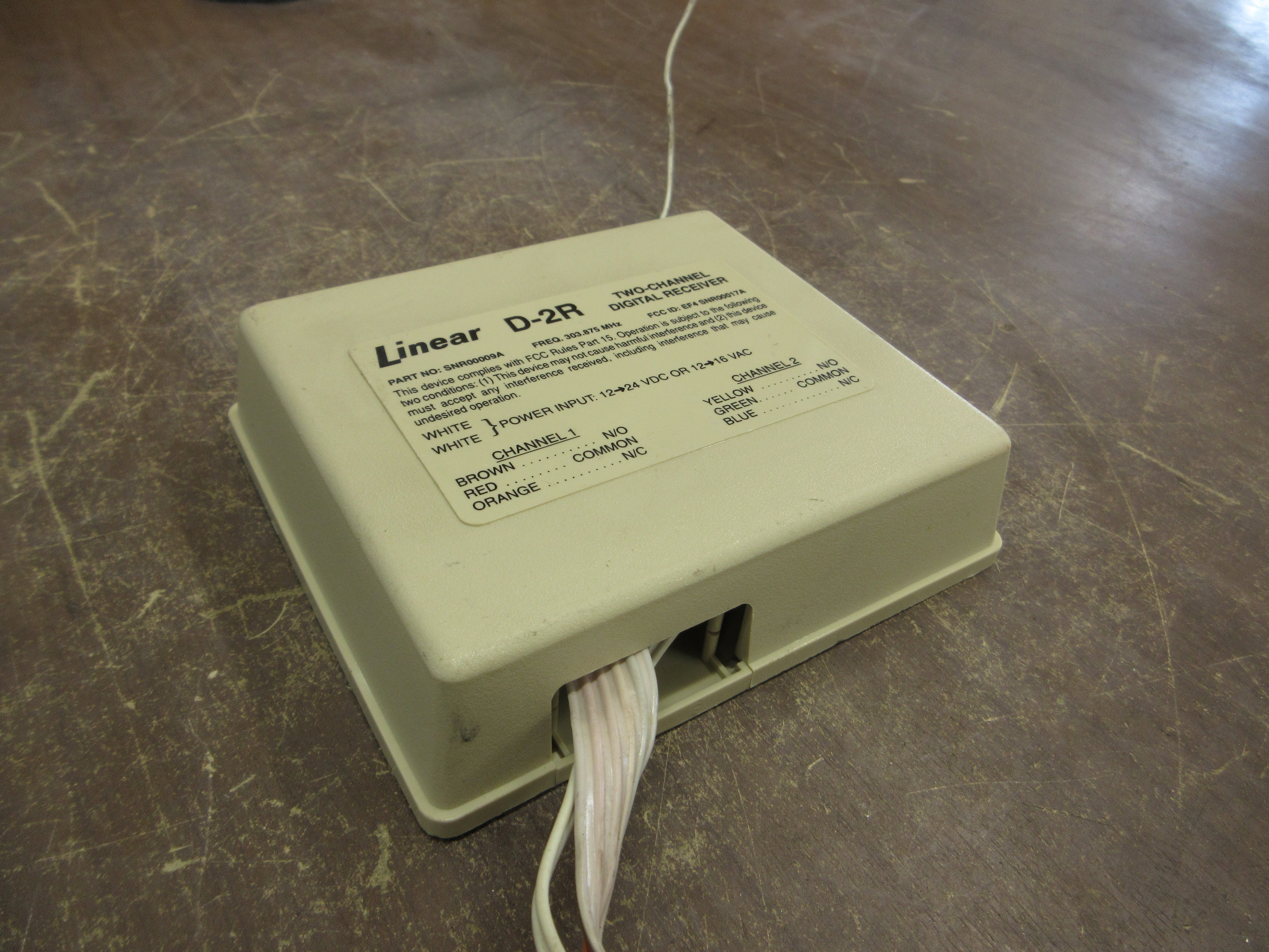 Linear D-2R Two-Channel Digital Receiver SNR00009A 303.875 MHz 12-24VDC 12-16VAC