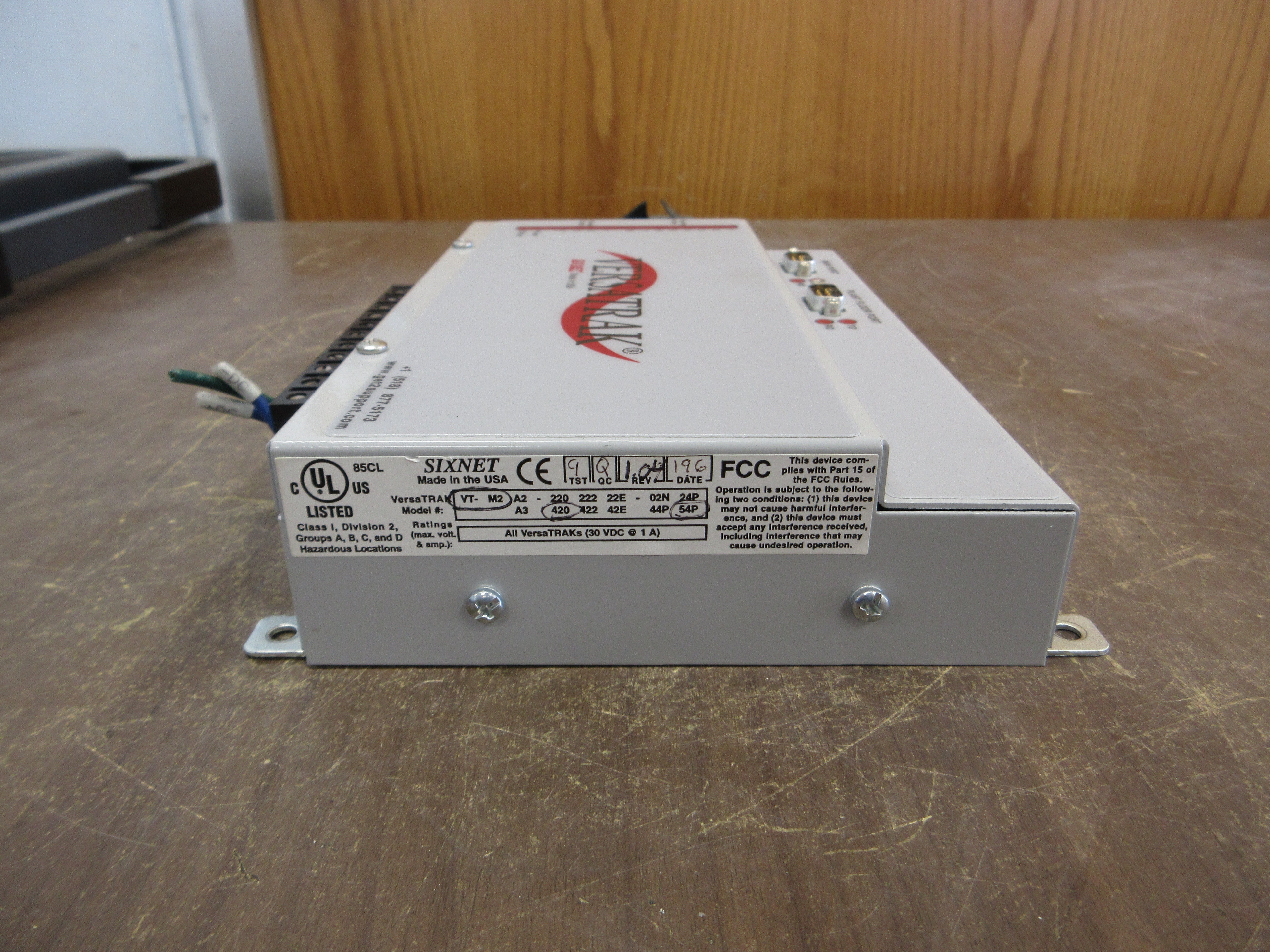 Sixnet VersaTRAK Remote Terminal Unit VT-M2-420-54P 30VDC 1A Used