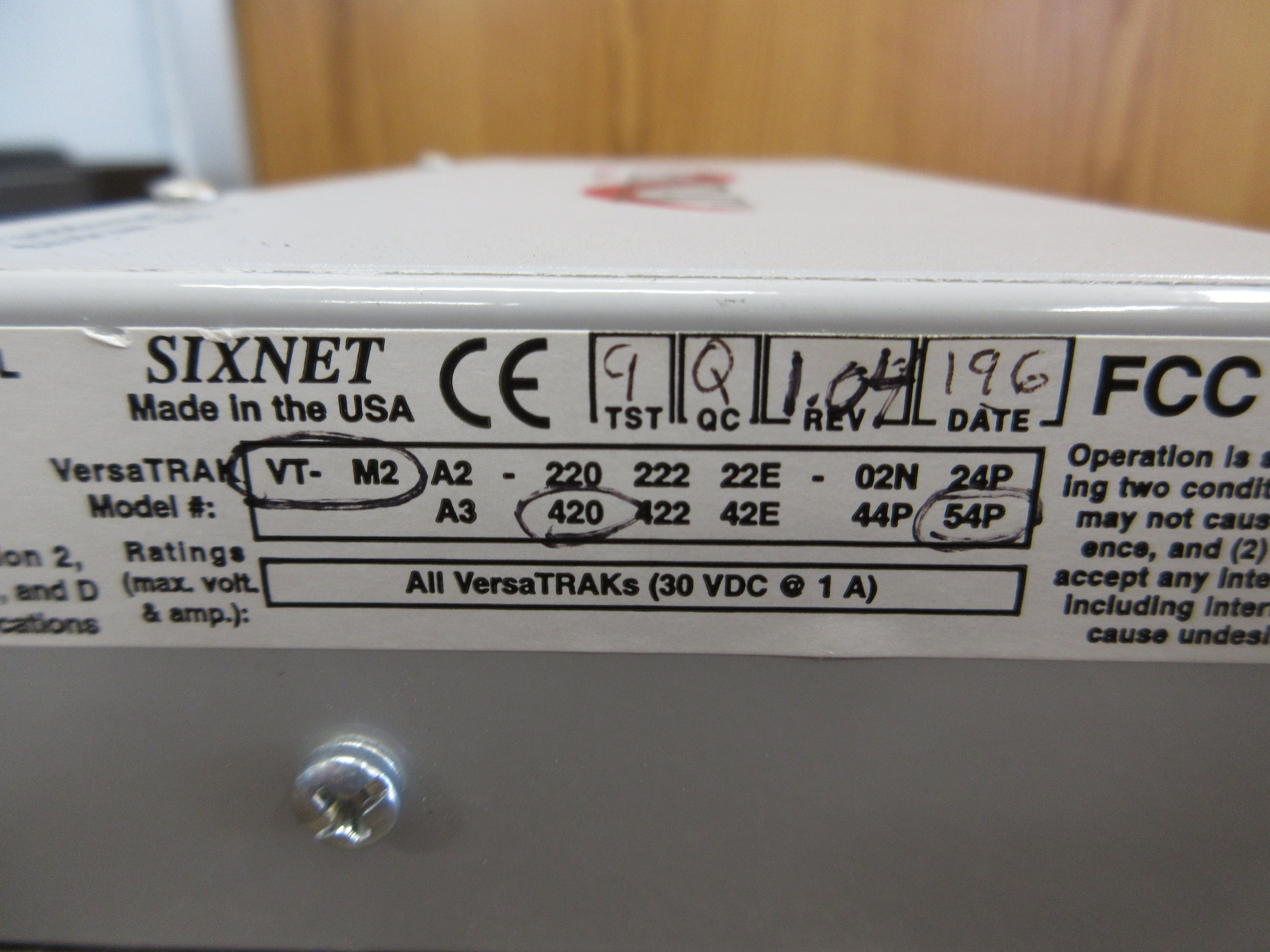 Sixnet VersaTRAK Remote Terminal Unit VT-M2-420-54P 30VDC 1A Used