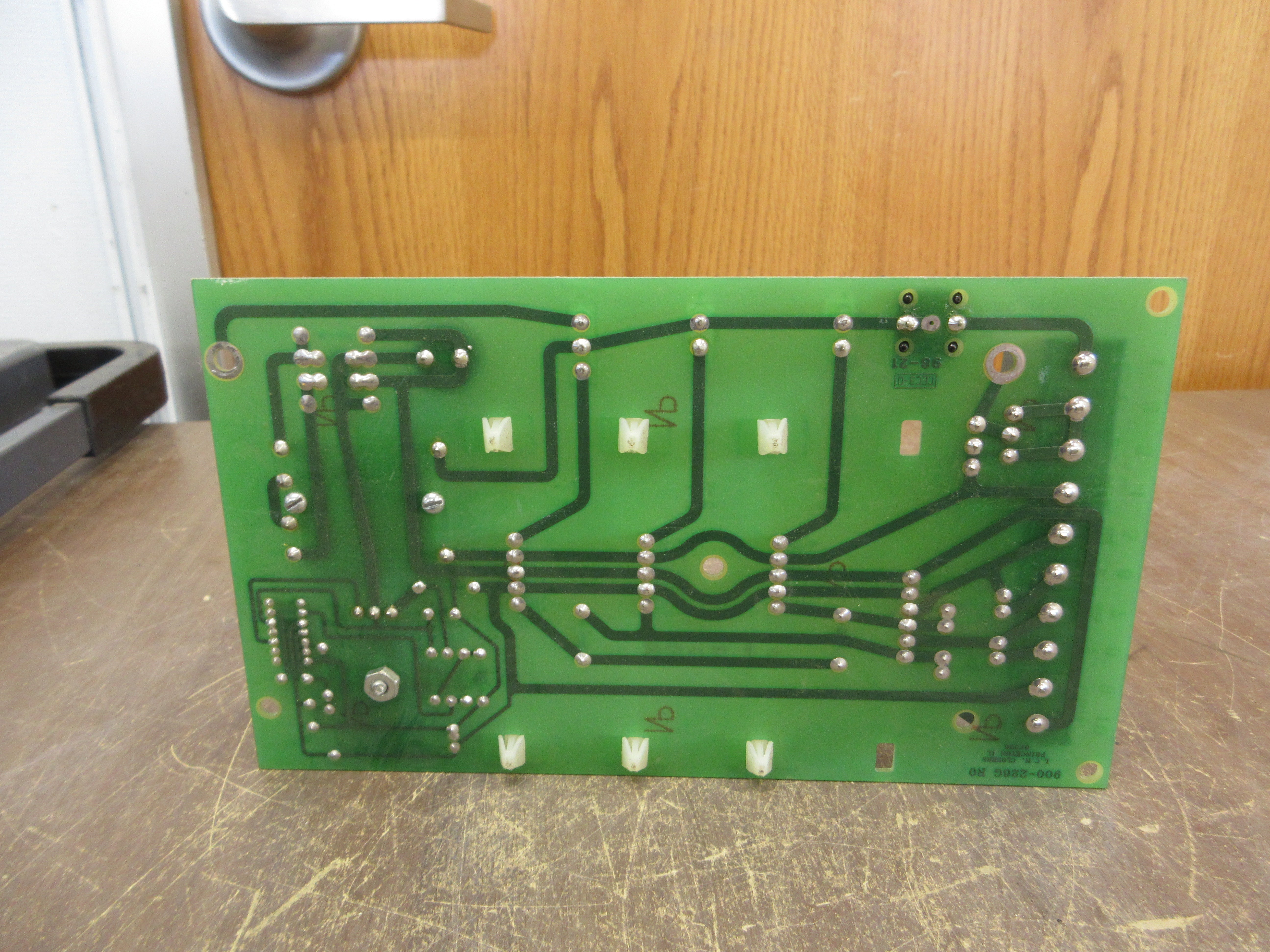 LCN Closers Power Supply Board 900-226G R0 *Broken Clip* Used
