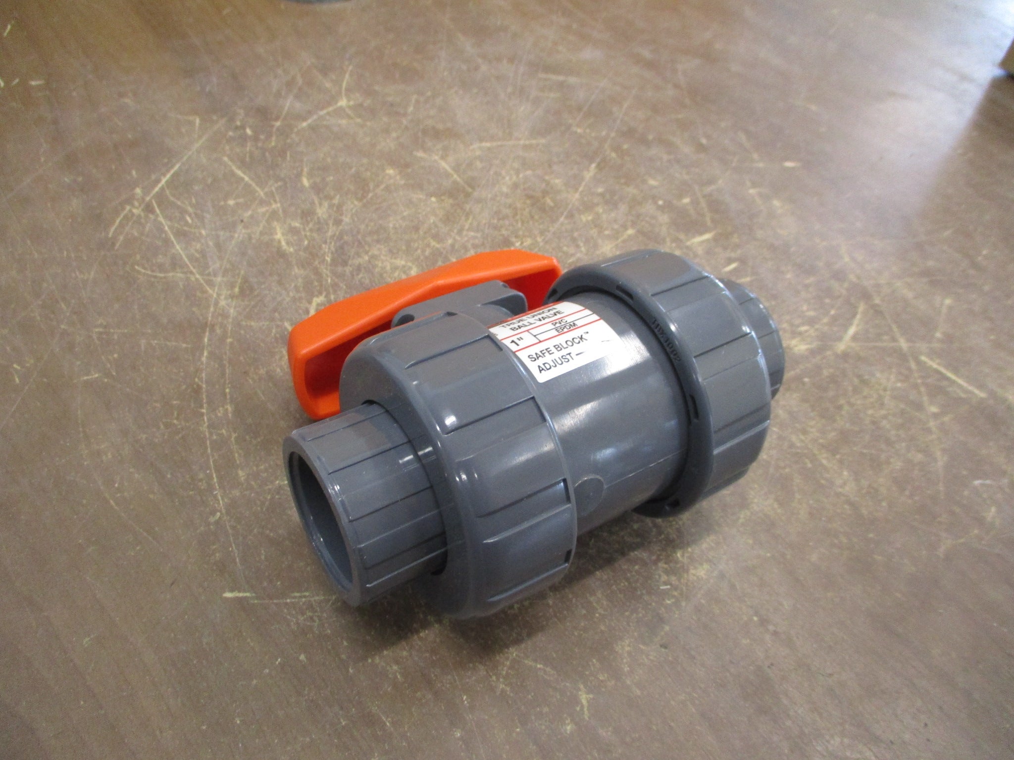 Hayward Ball Valve TB1100STE 1" New Surplus