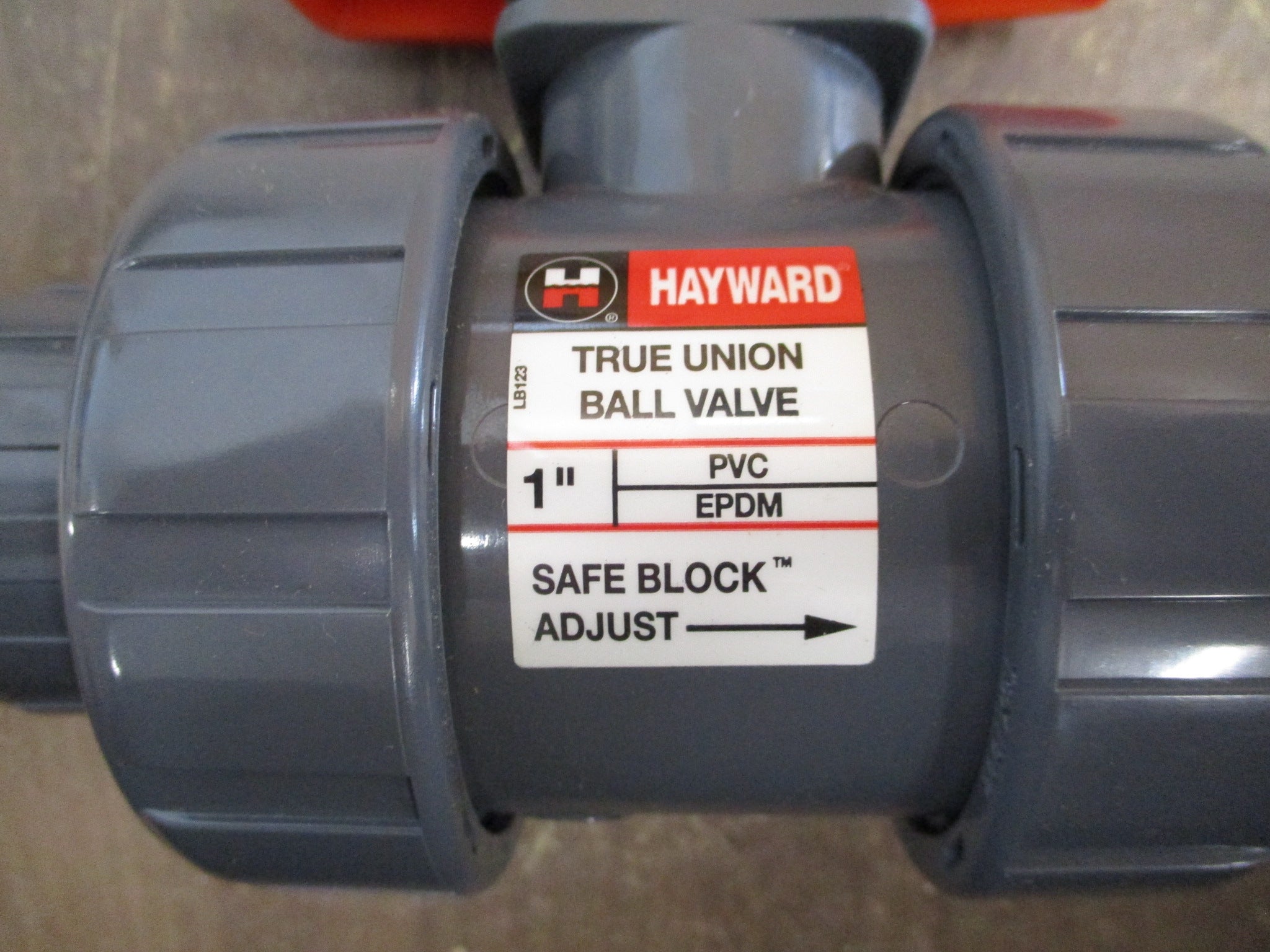 Hayward Ball Valve TB1100STE 1" New Surplus