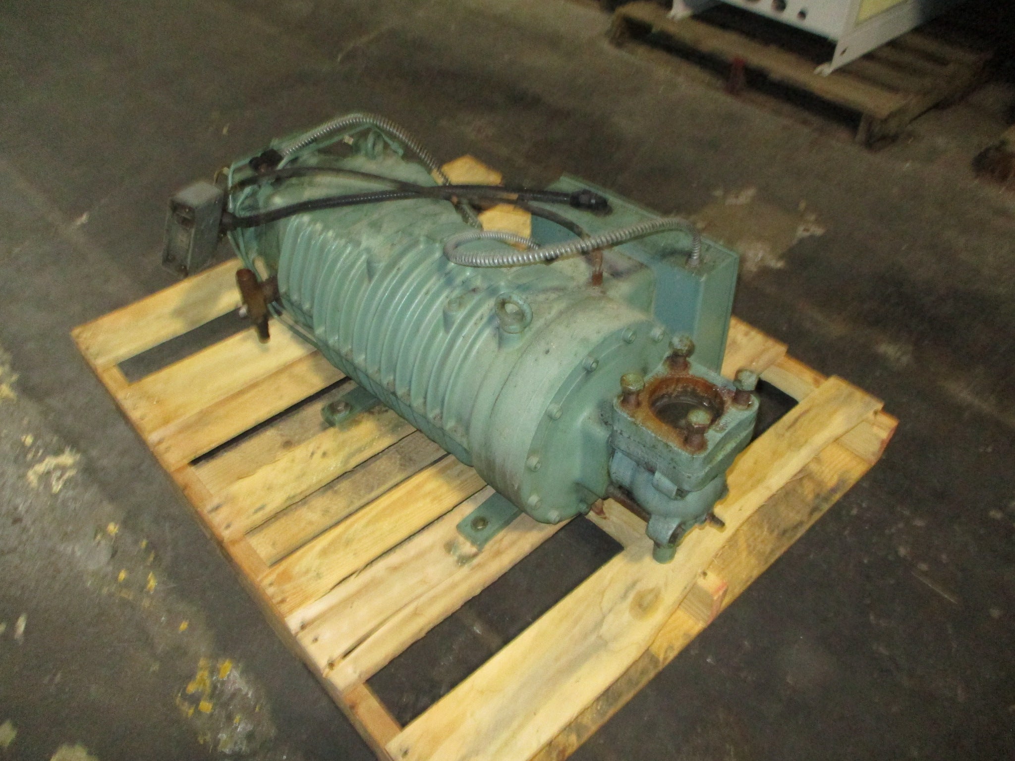 Bitzer Semi-Hermetic Screw Compressor HSK7471-90-4PU 440-480V 3Ph 60Hz 10601 CFH