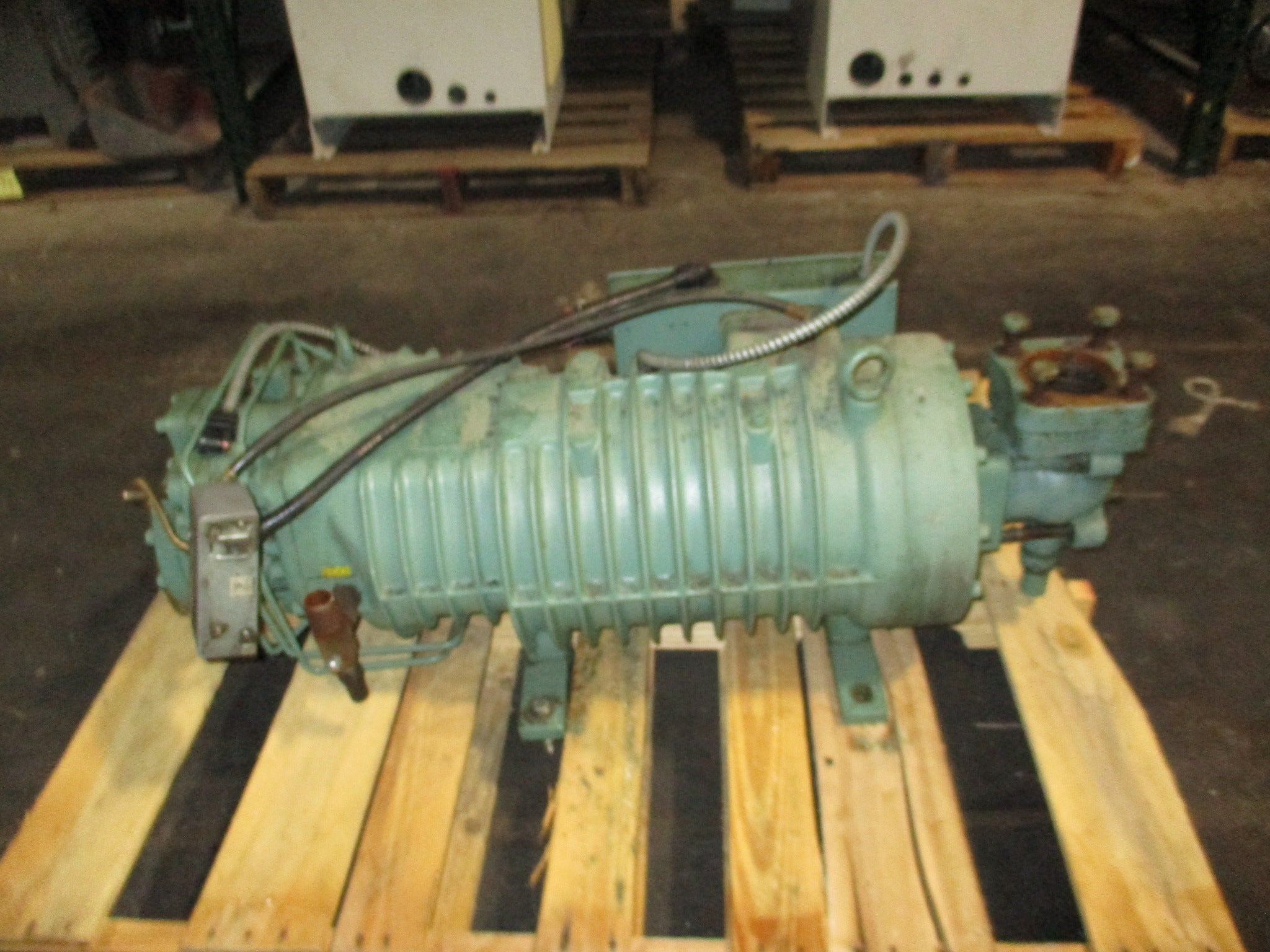 Bitzer Semi-Hermetic Screw Compressor HSK7471-90-4PU 440-480V 3Ph 60Hz 10601 CFH
