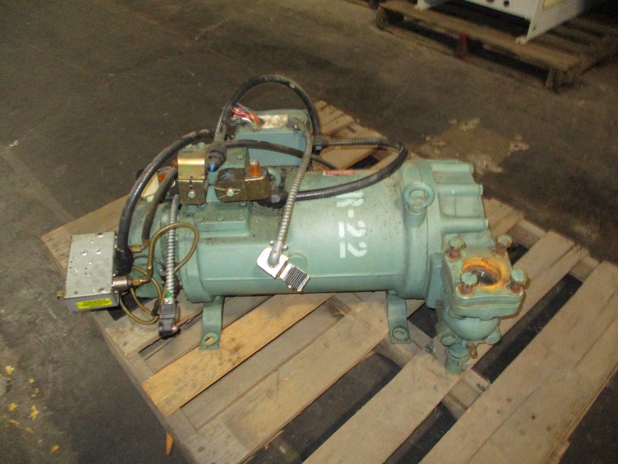 Bitzer Semi-Hermetic Screw Compressor HSK 5343-30 230/460V 60Hz 3500RPM 30KW