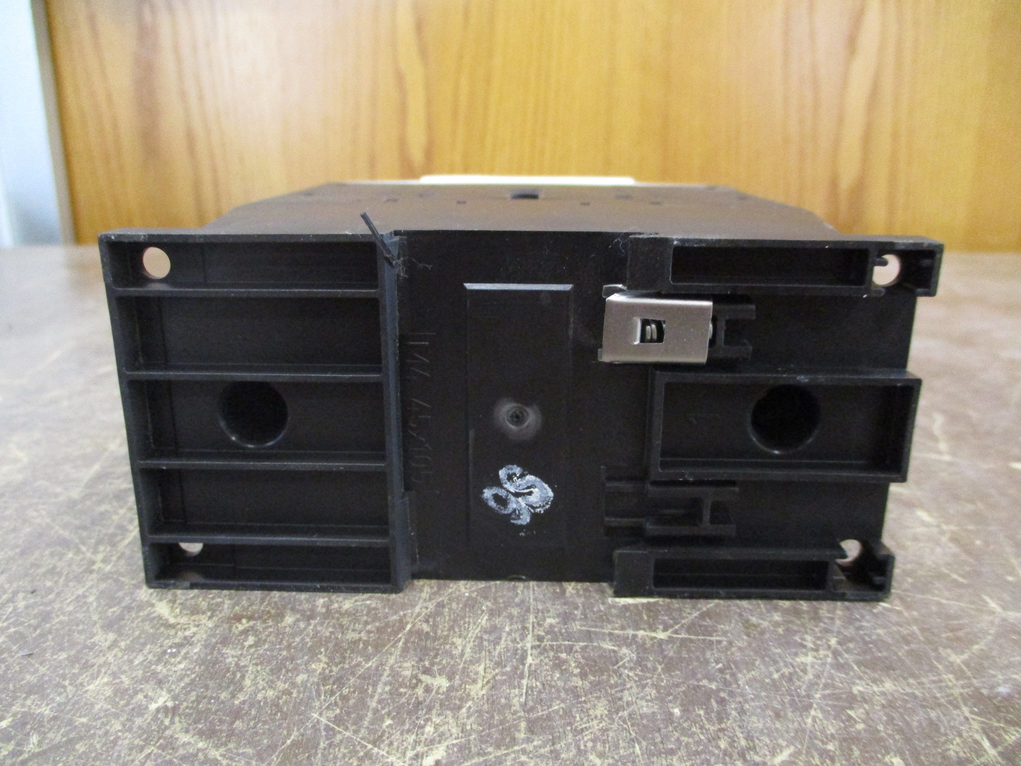 Eaton Contactor XTCE040D 120V Coil 55A 600W w/ Aux Contact Block Used