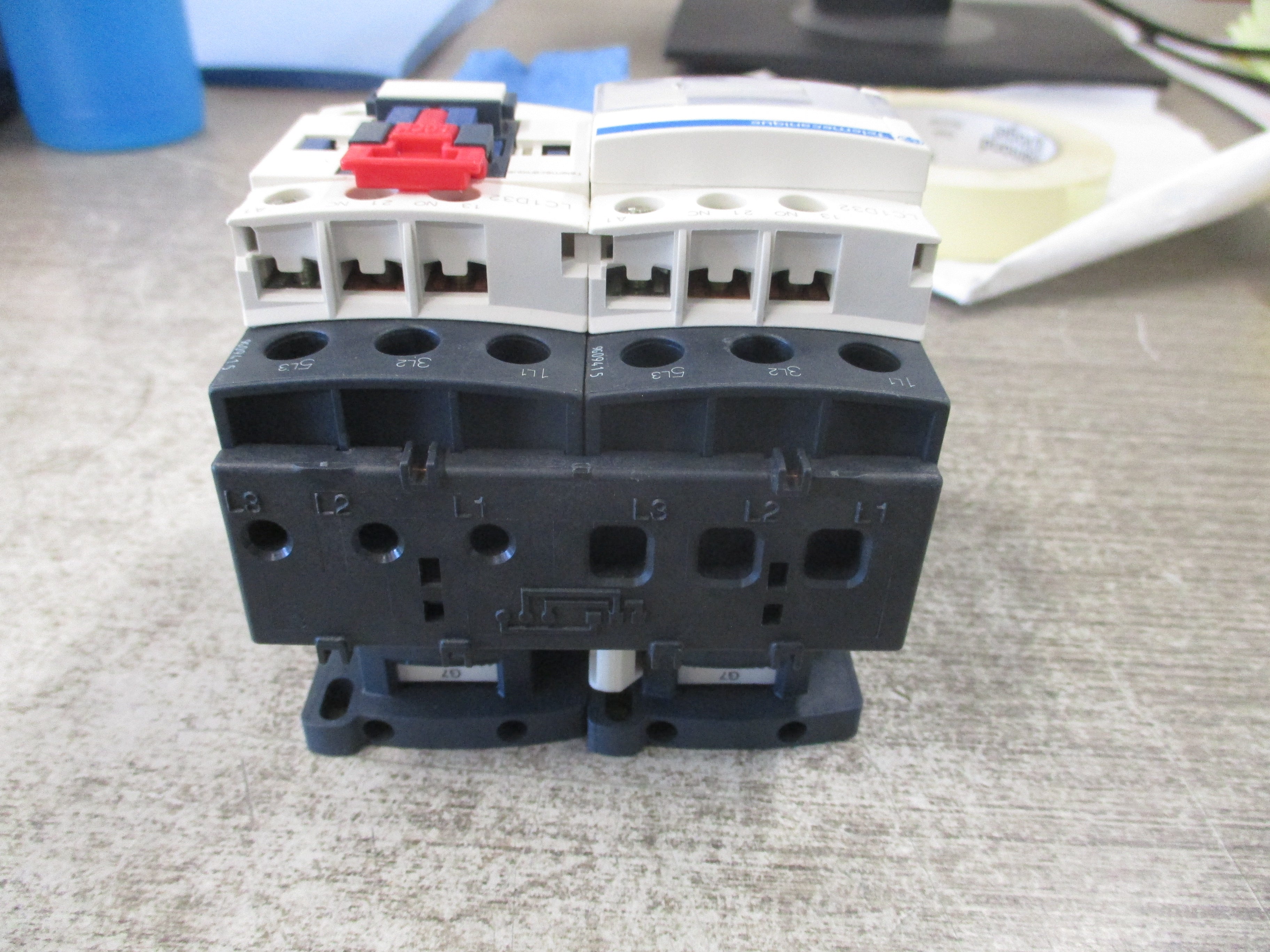 Telemecanique Reversing Contactor LC1D32 120V Coil 50A 600V Used
