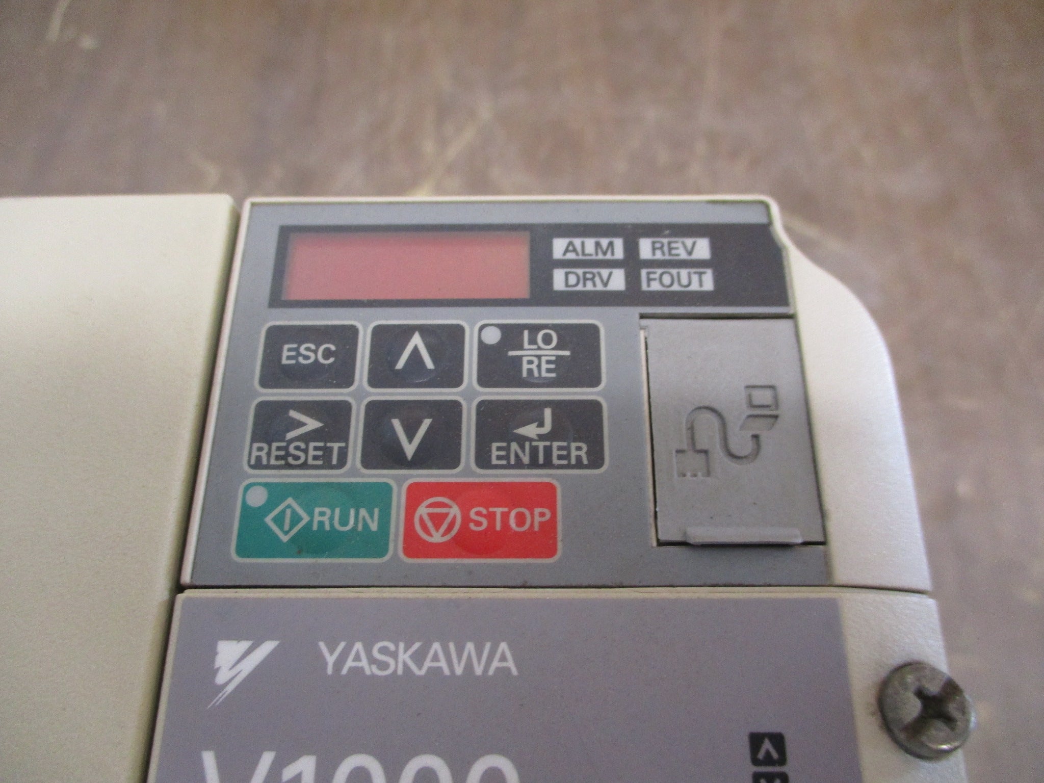 Yaskawa V1000 AC Drive CIMR-VU4A0005FAA Rev. A 3HP 3Ph Used