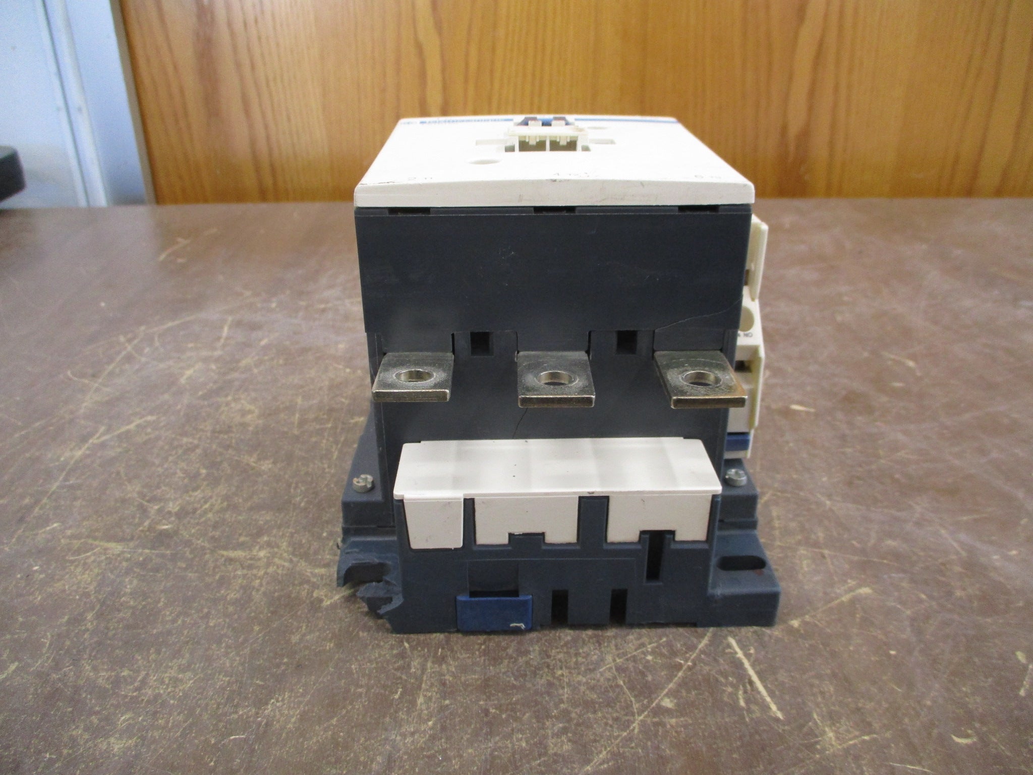 Telemecanique Contactor LC1D150 120V Coil 160A 600V w/ (1) Aux Contact Used