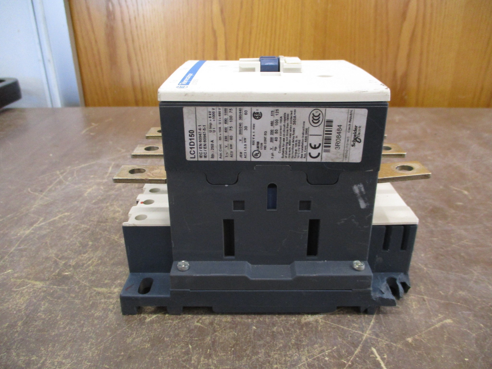 Telemecanique Contactor LC1D150 120V Coil 160A 600V w/ (1) Aux Contact Used
