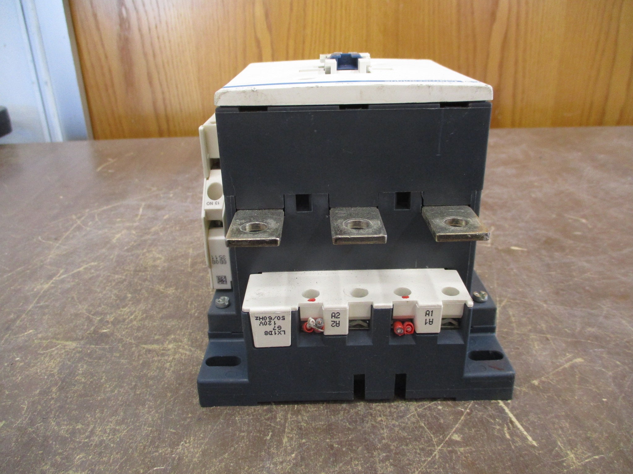 Telemecanique Contactor LC1D150 120V Coil 160A 600V w/ (1) Aux Contact Used