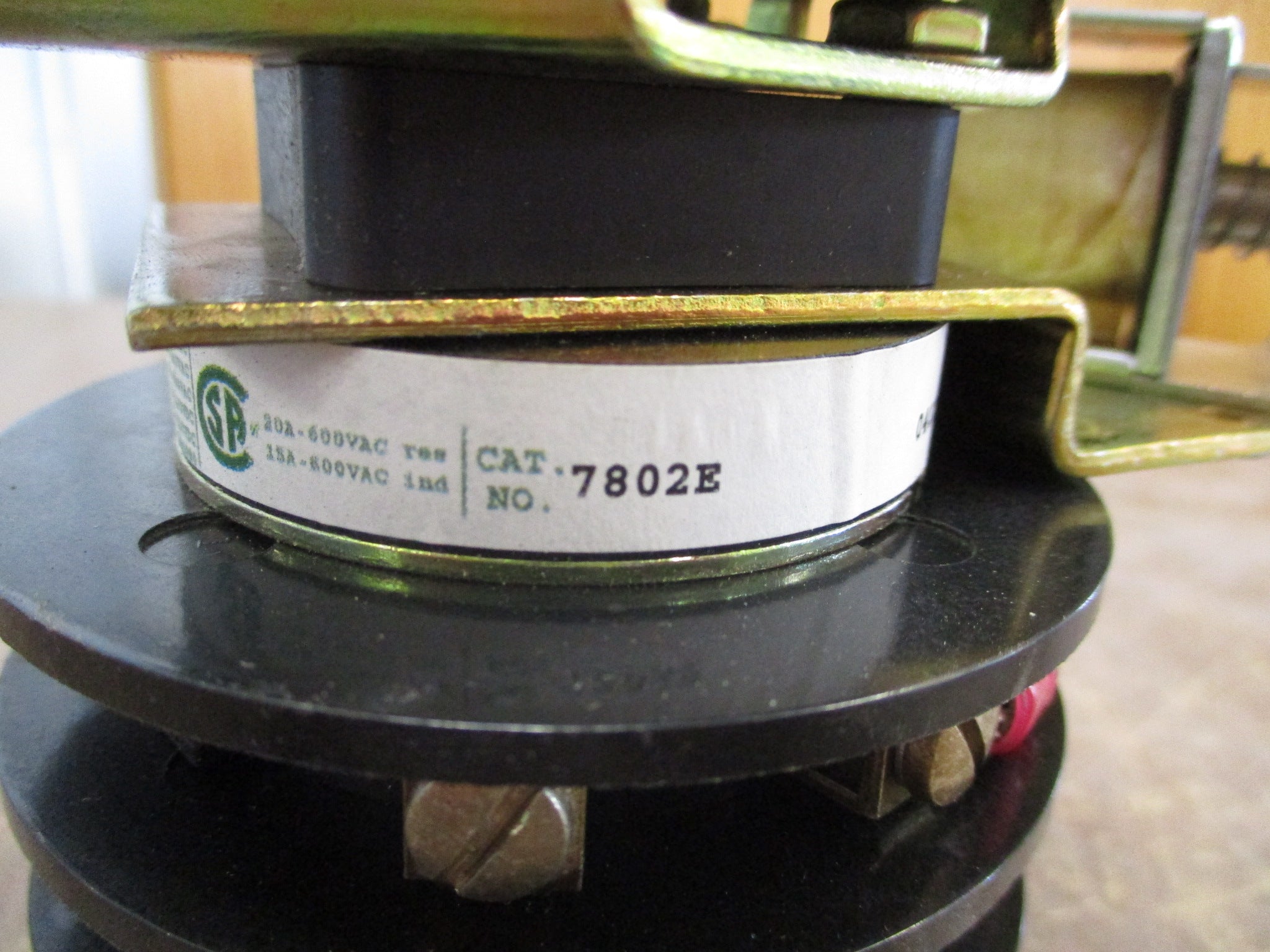 Electroswitch Series 24 Lock-Out Relay Rotary Switch 7802E 125VDC Used