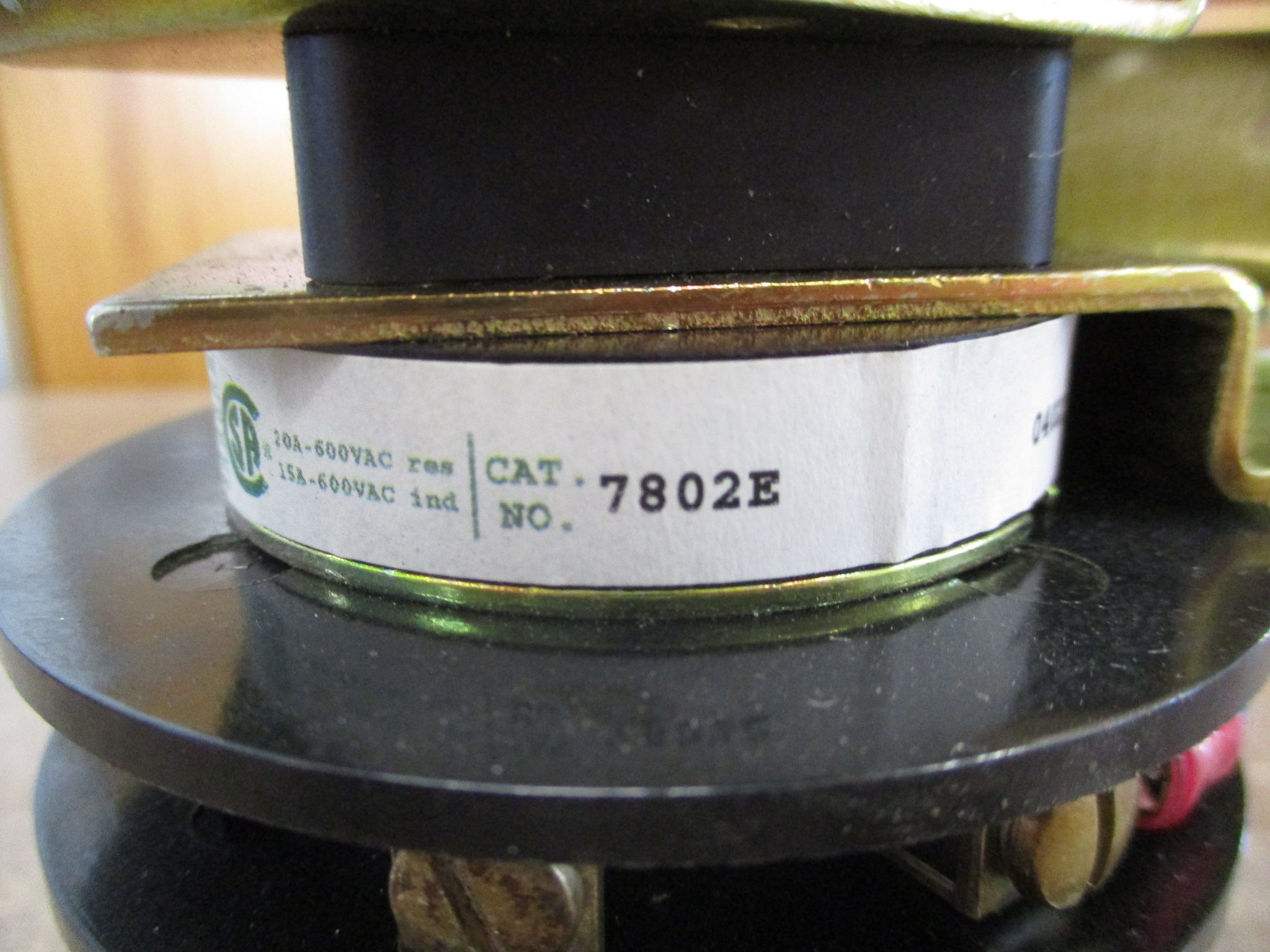 Electroswitch Series 24 Lock-Out Relay Rotary Switch 7802E 125VDC Used