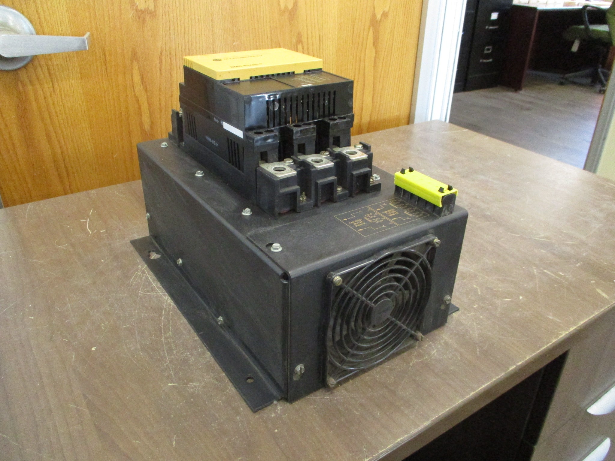 Allen-Bradley SMC Plus Soft Start 150-A97NBD 75HP 120/240V Control Used