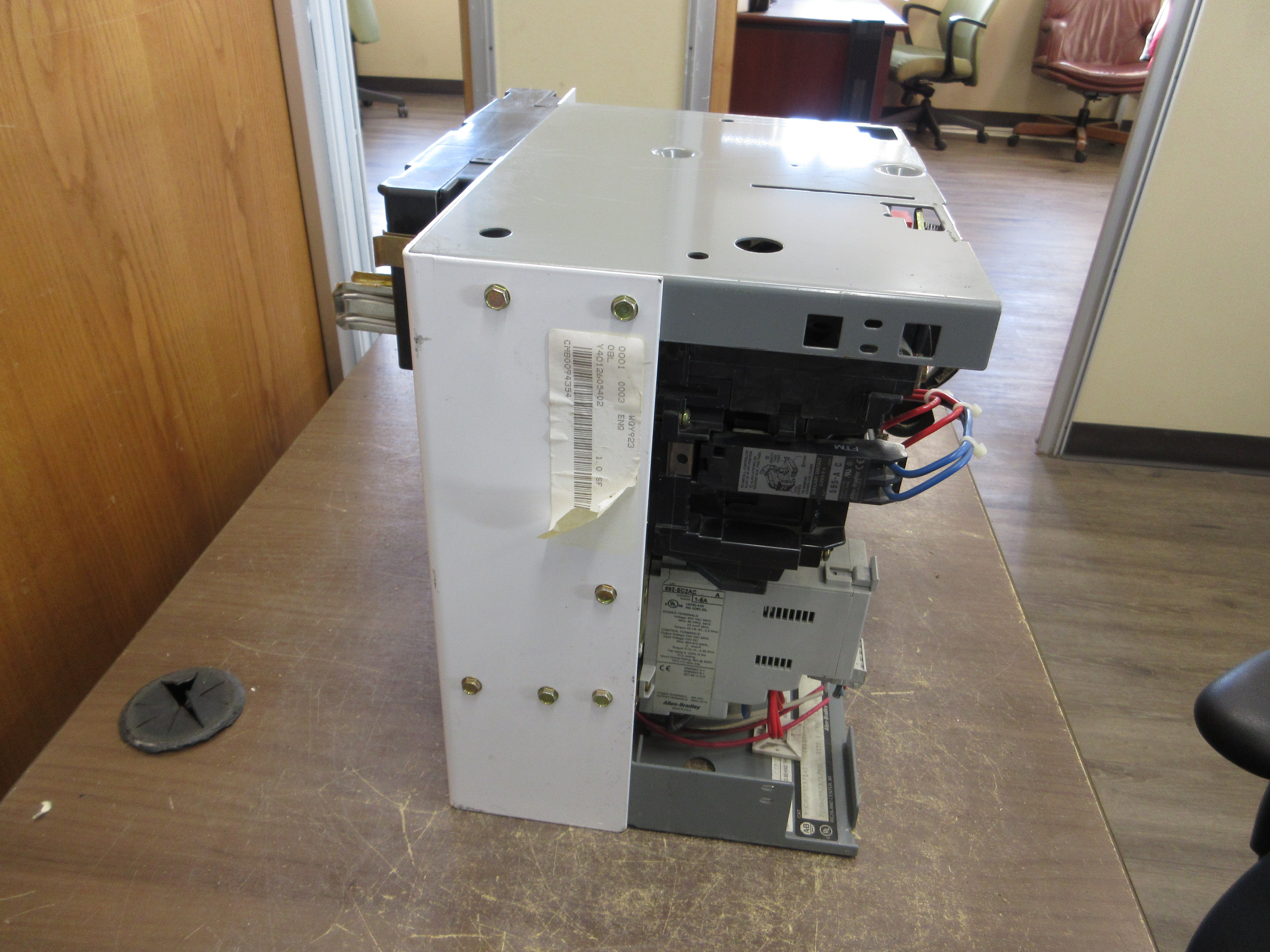 Allen-Bradley Size 1 MCC Bucket YUGWQY923/1AS 480V 3Ph 60Hz 120V Coil w/ Door