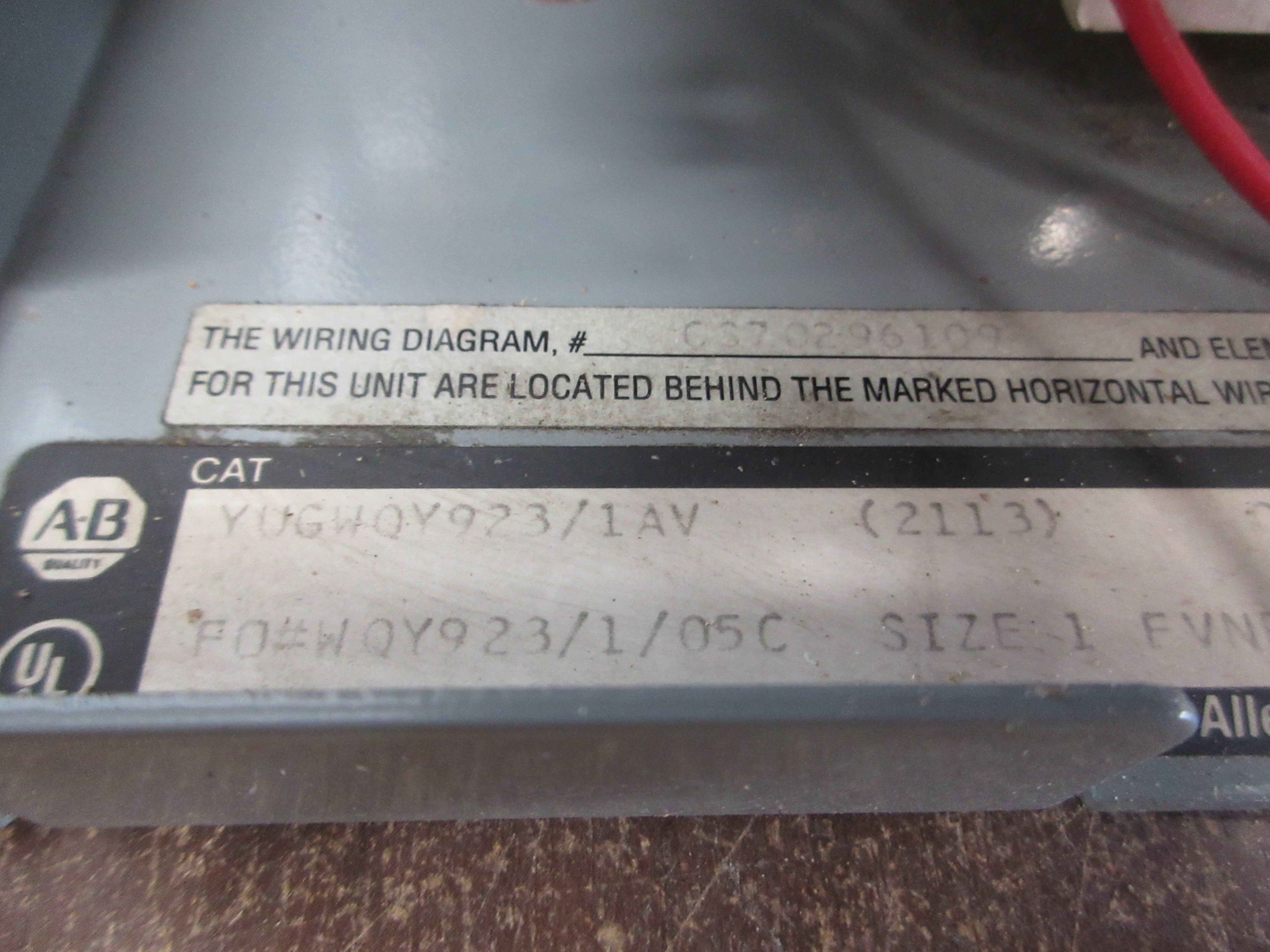 Allen-Bradley Size 1 MCC Bucket YUGWQY923/1AV 480V 3Ph 60Hz 120V Coil w/ Door