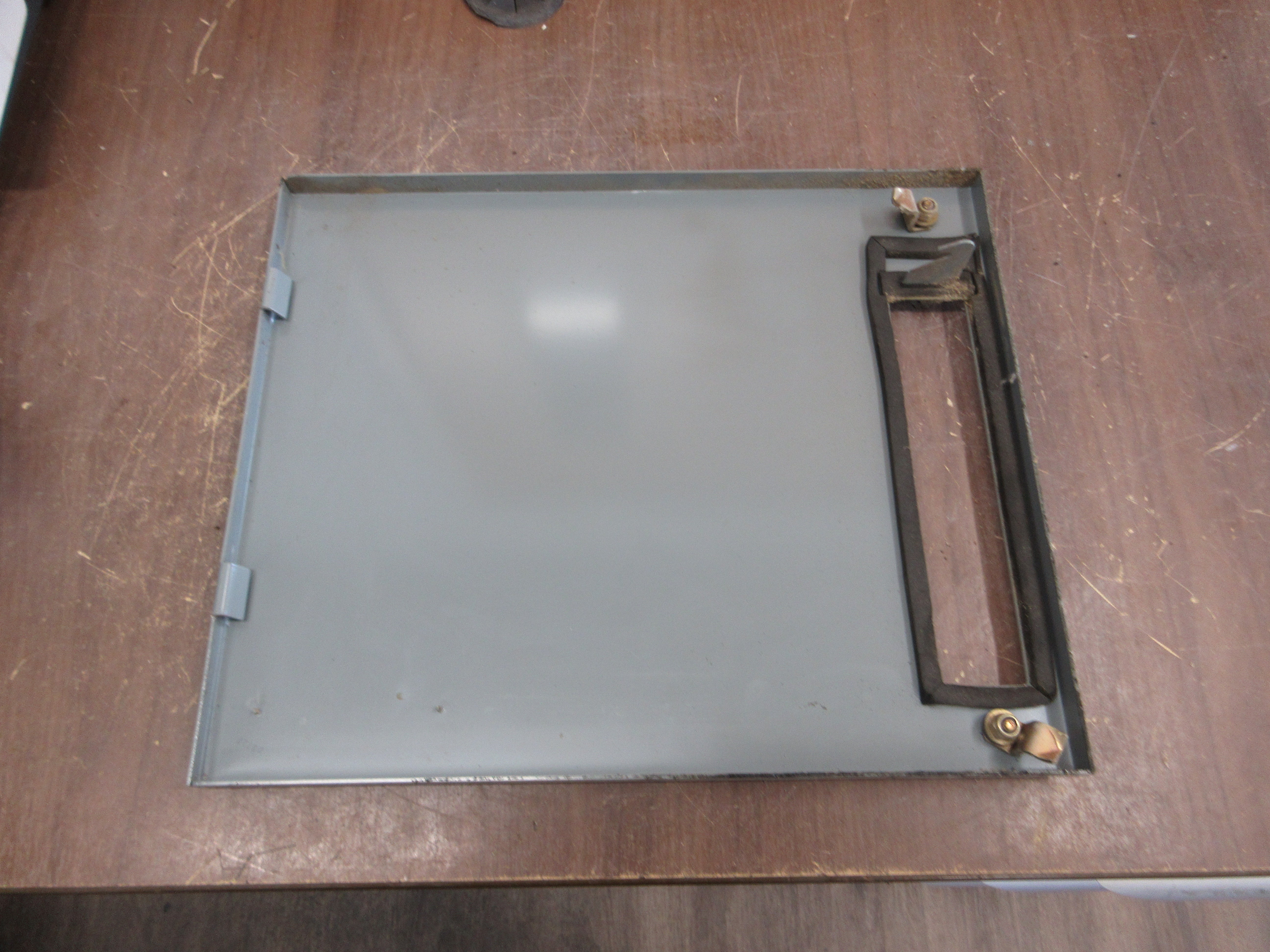 Allen-Bradley Size 1 MCC Bucket YUGWQY923/1AV 480V 3Ph 60Hz 120V Coil w/ Door